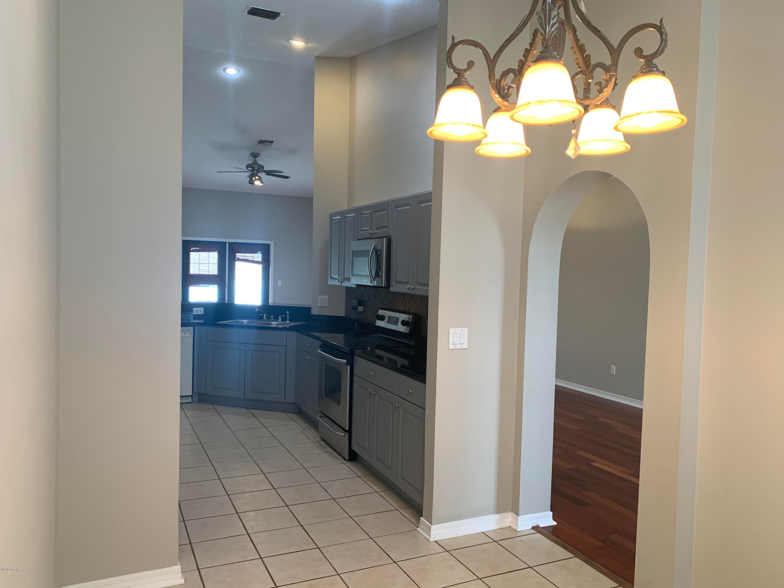 Hammocks Phase VI - Residential Lease