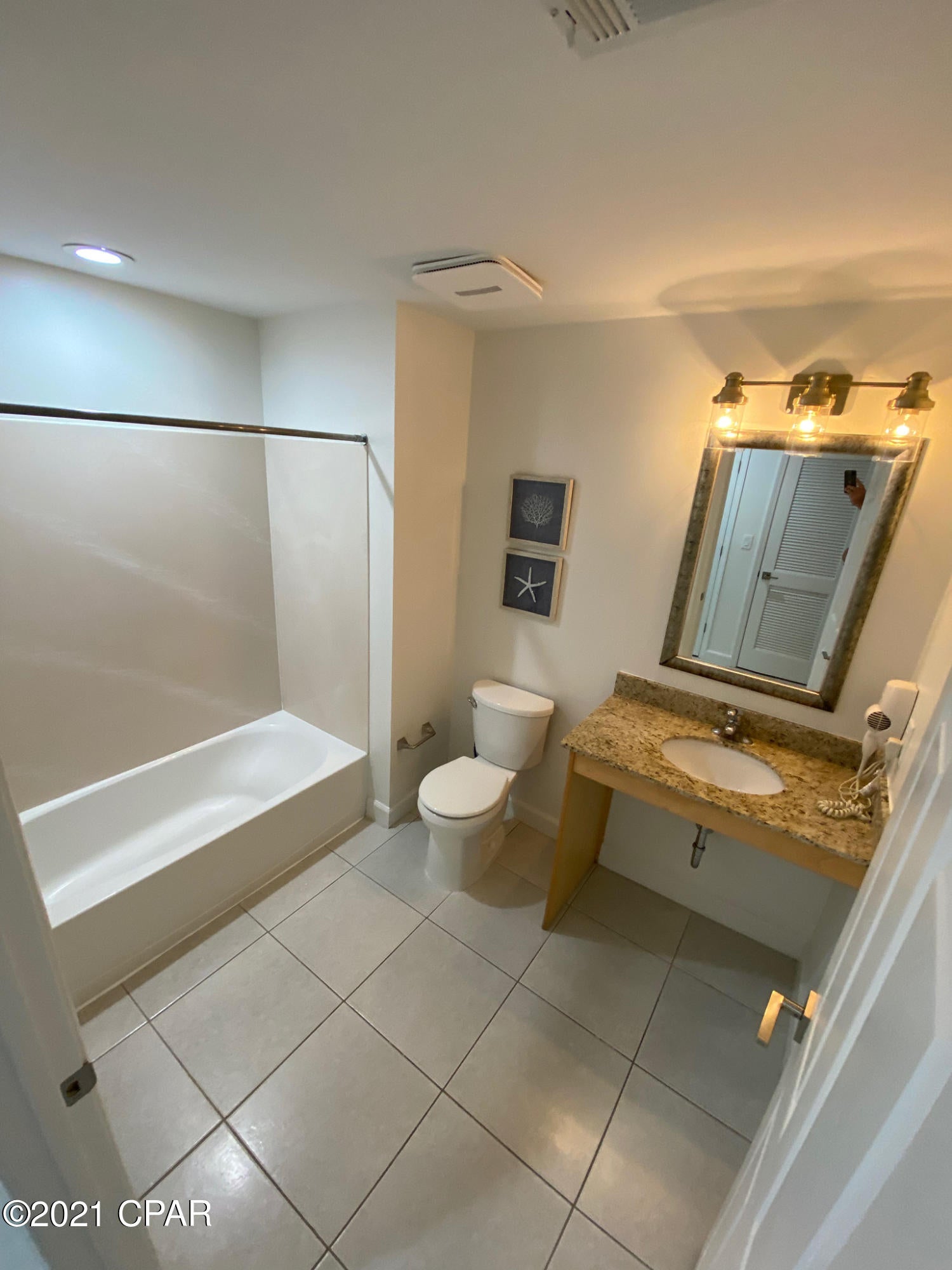 Splash Condo - Residential