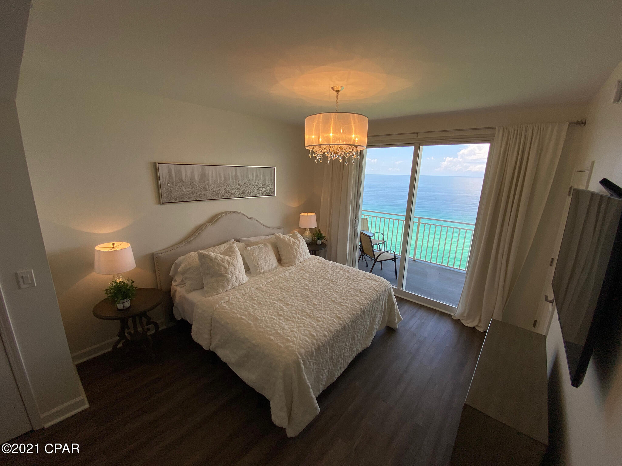 Splash Condo - Residential