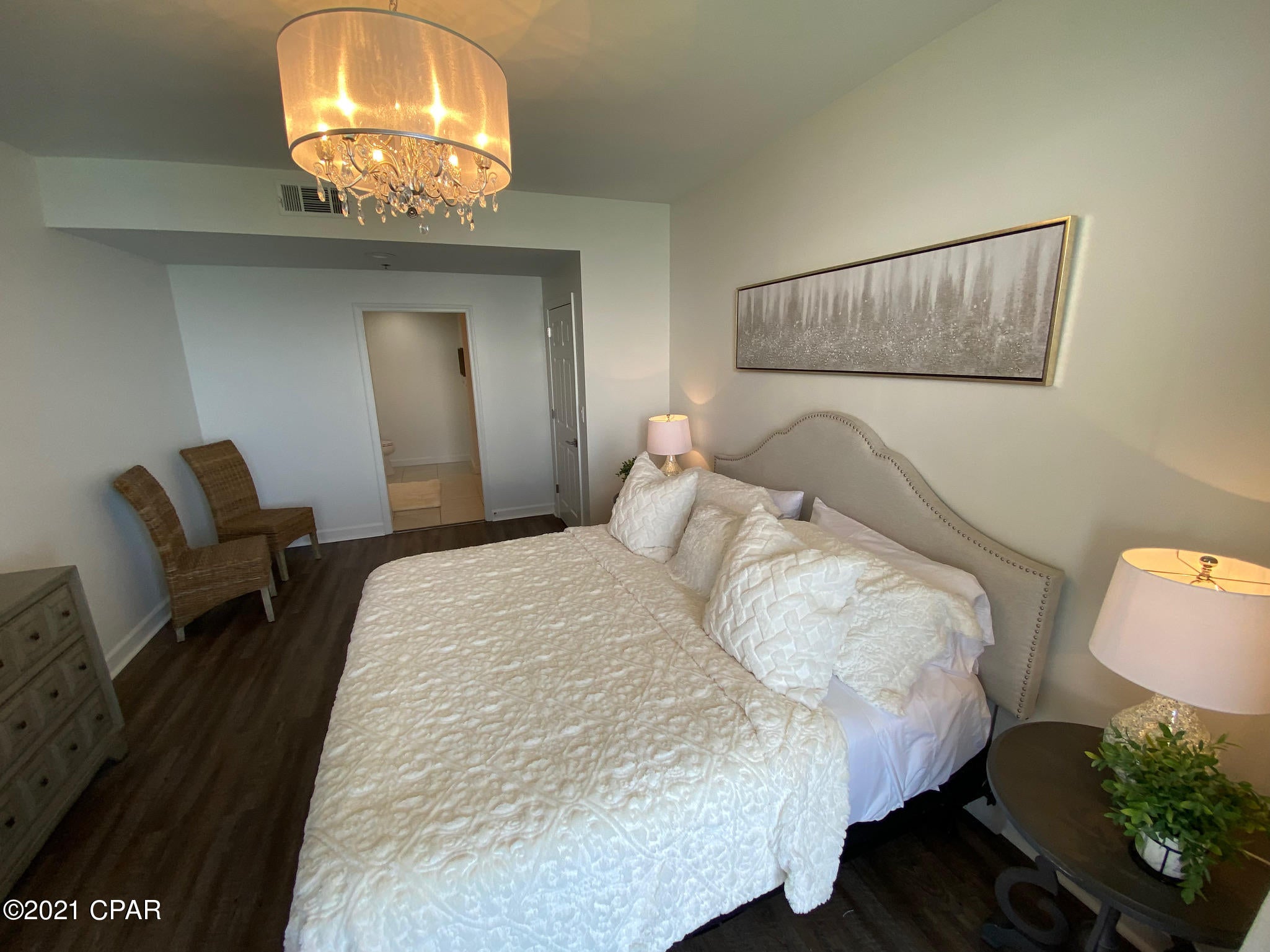 Splash Condo - Residential