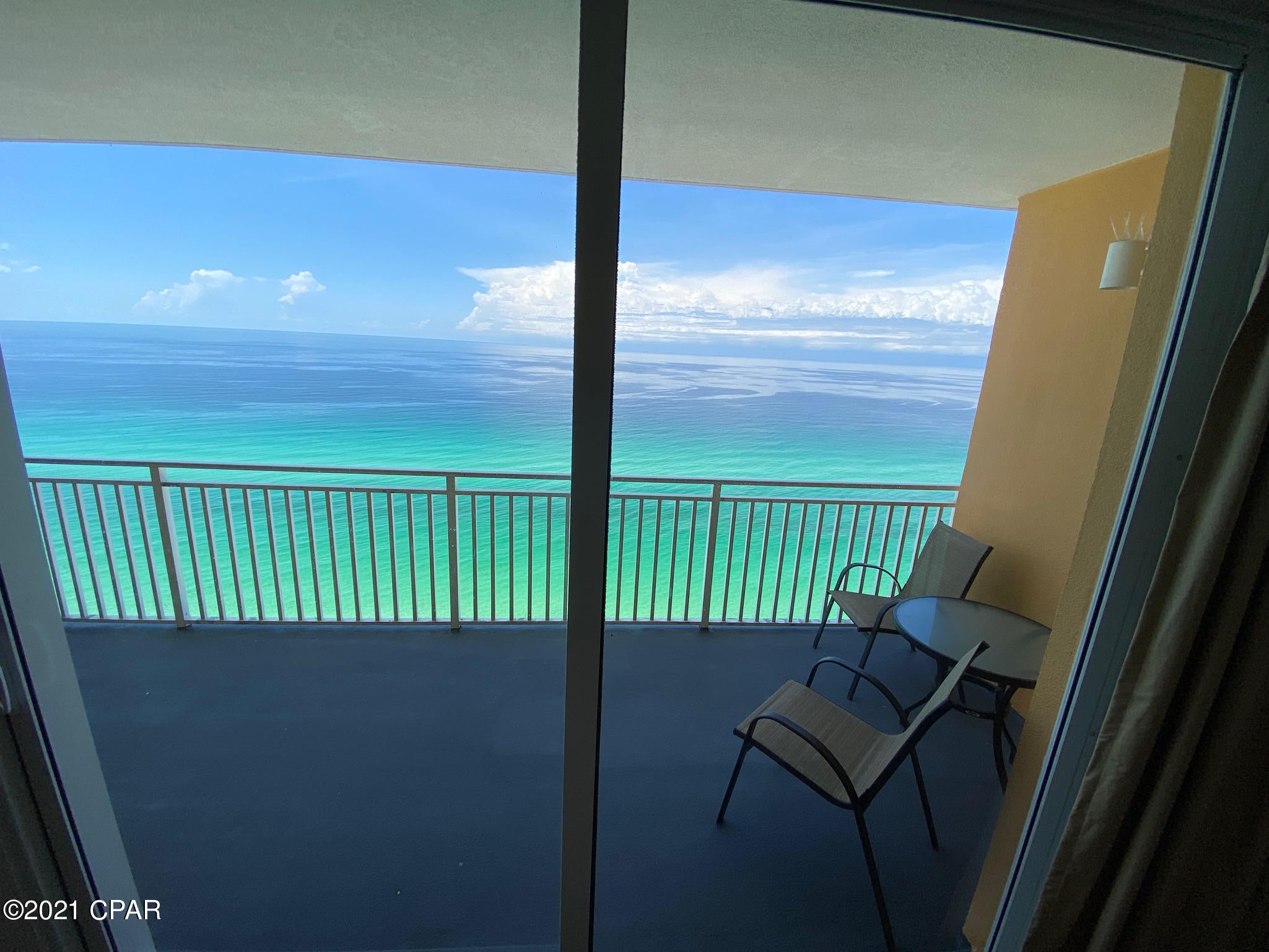 Splash Condo - Residential