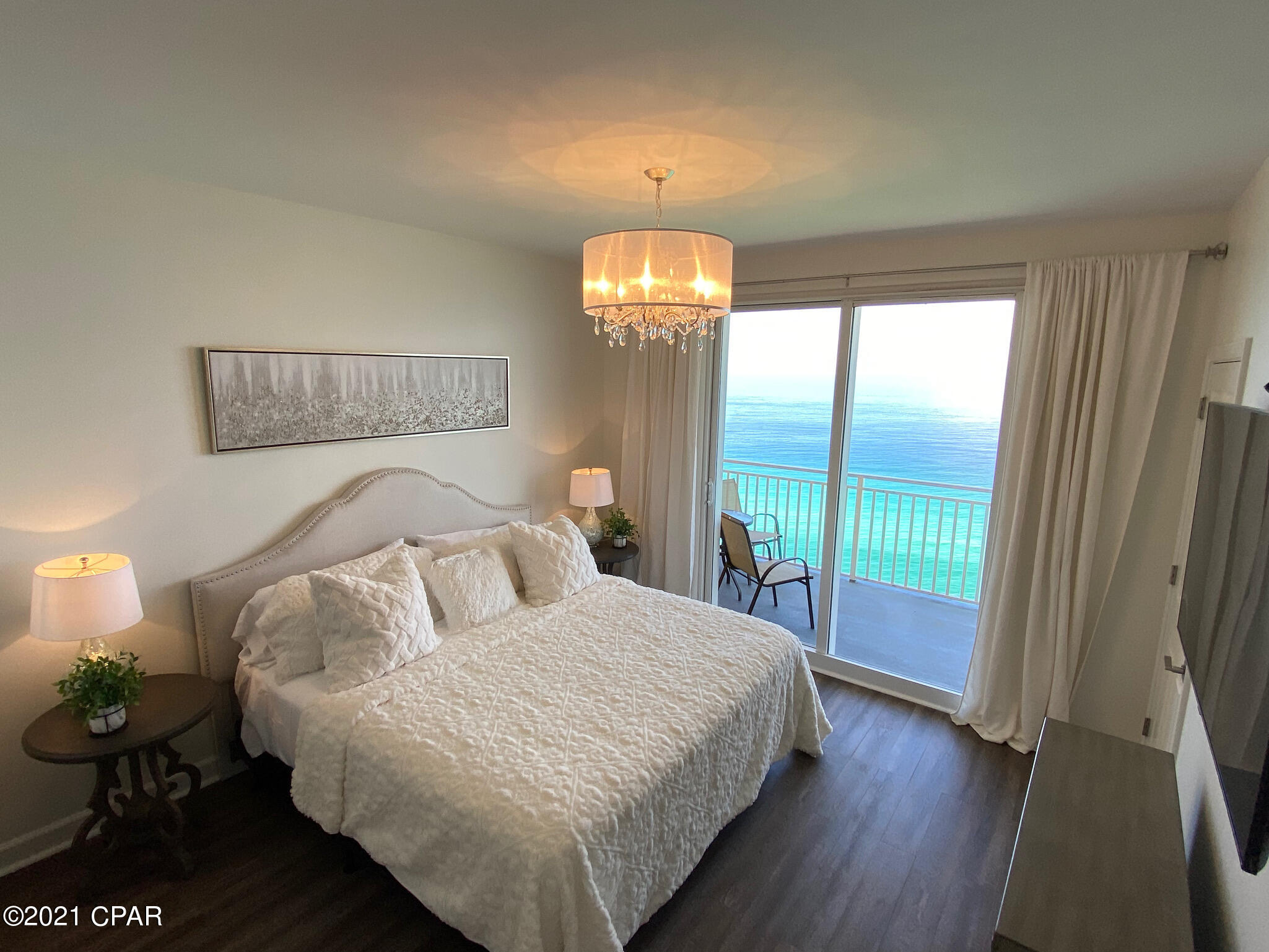 Splash Condo - Residential