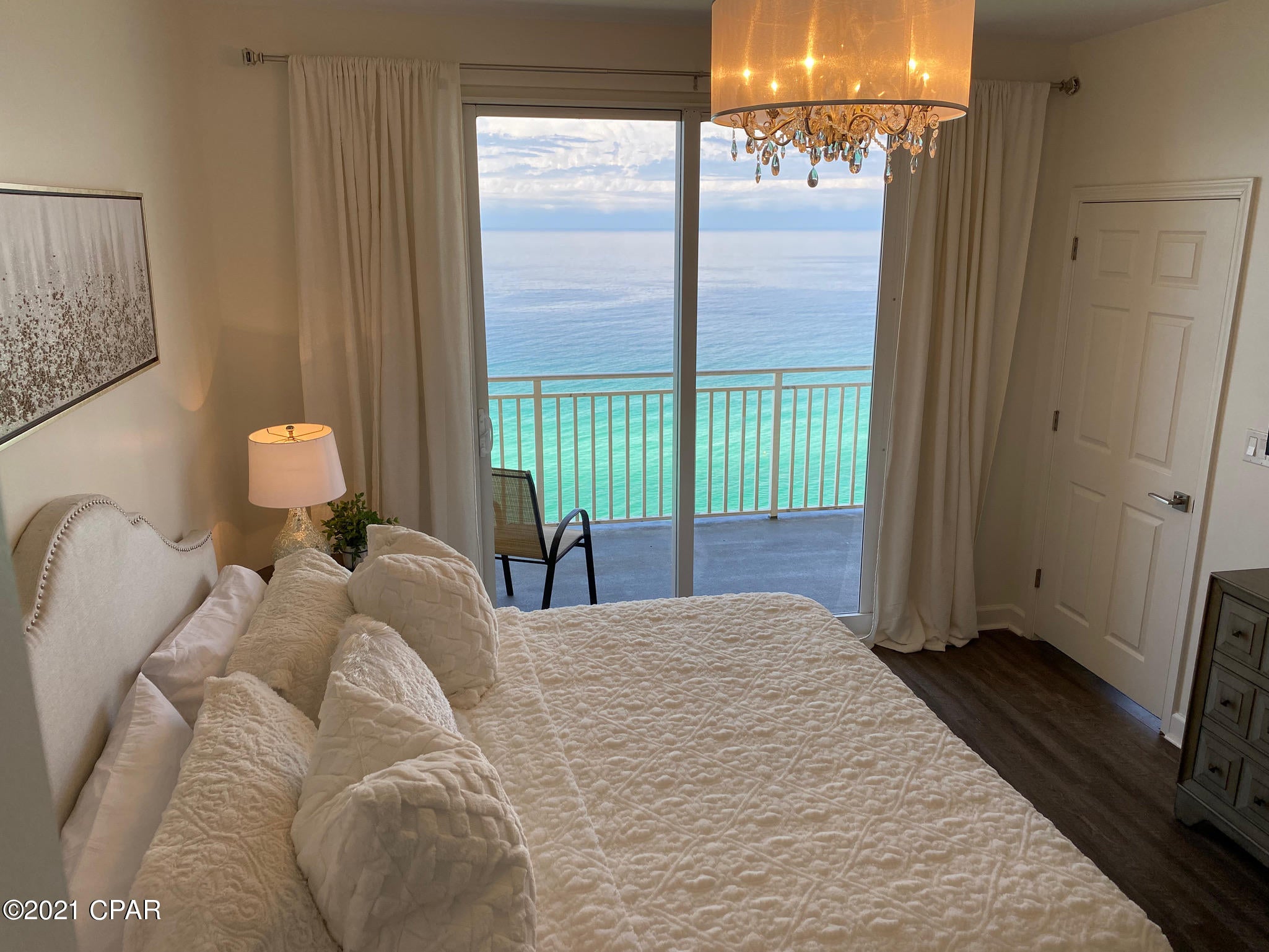 Splash Condo - Residential