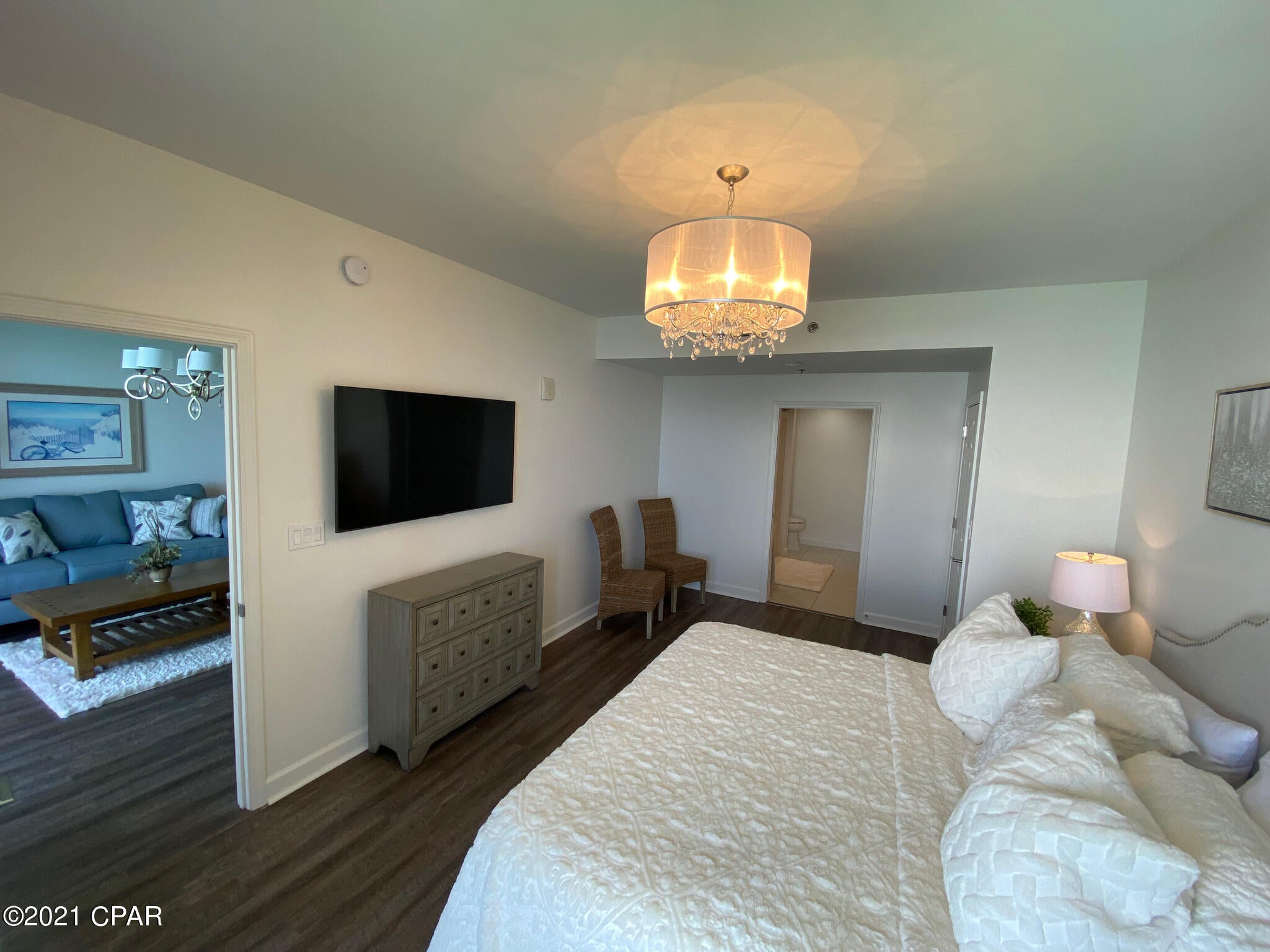 Splash Condo - Residential