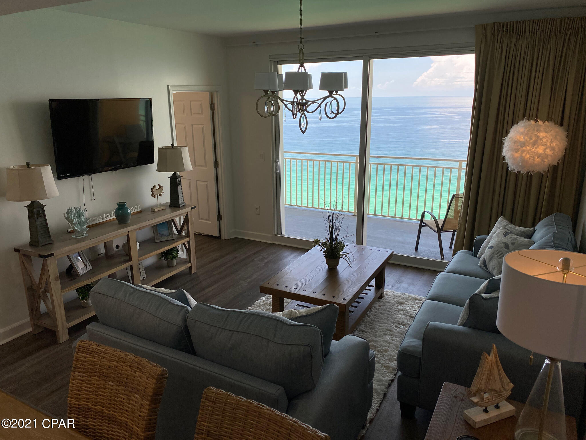 Splash Condo - Residential