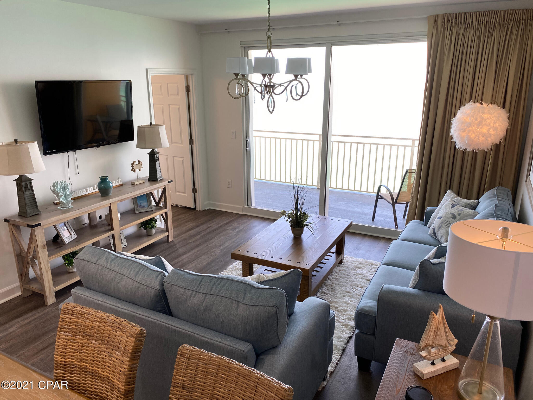 Splash Condo - Residential