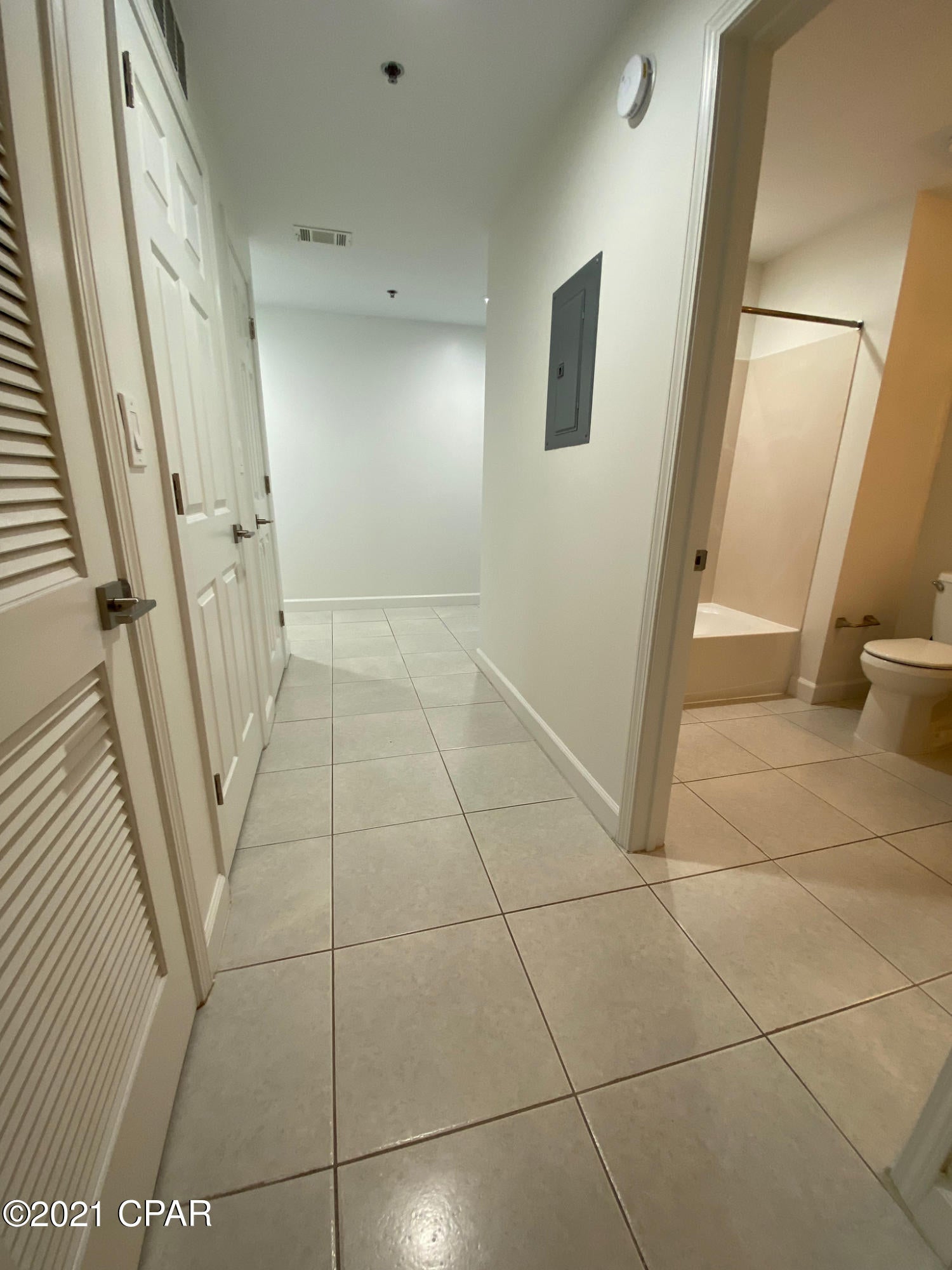 Splash Condo - Residential