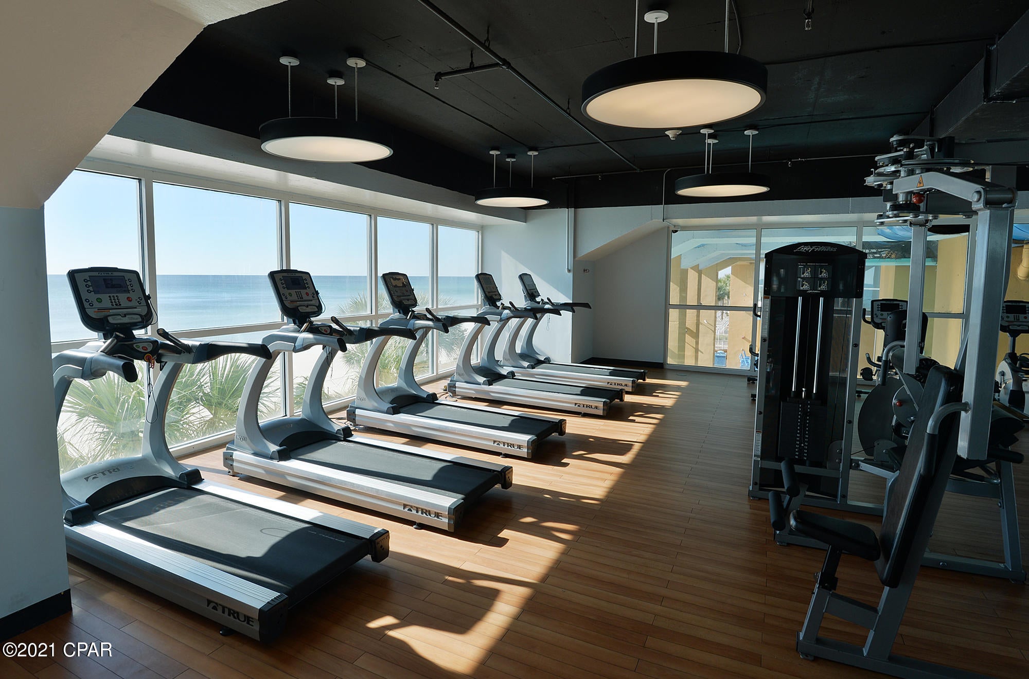 Splash Condo - Residential