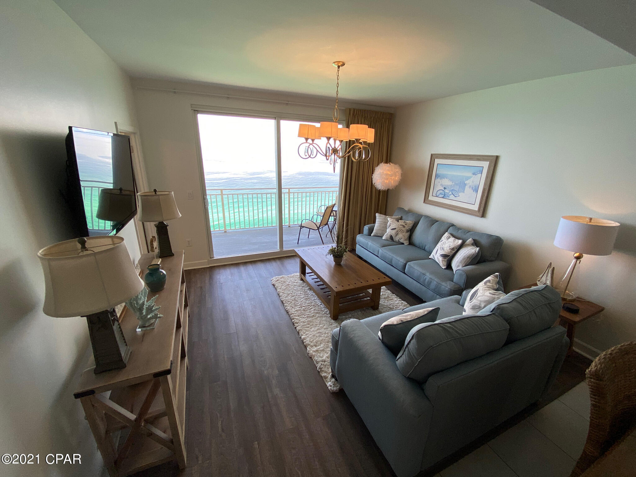 Splash Condo - Residential