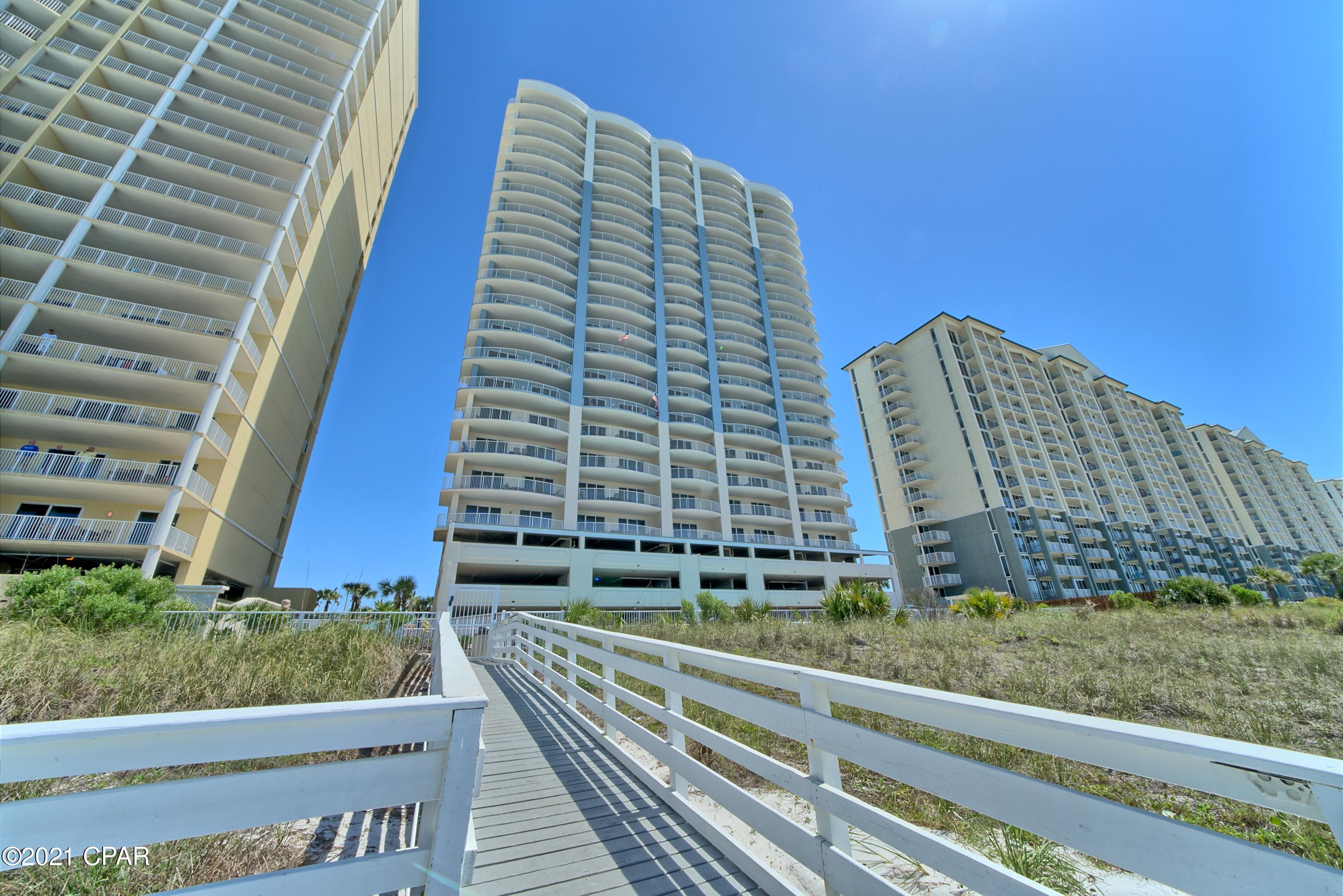 Twin Palms Resort - Residential