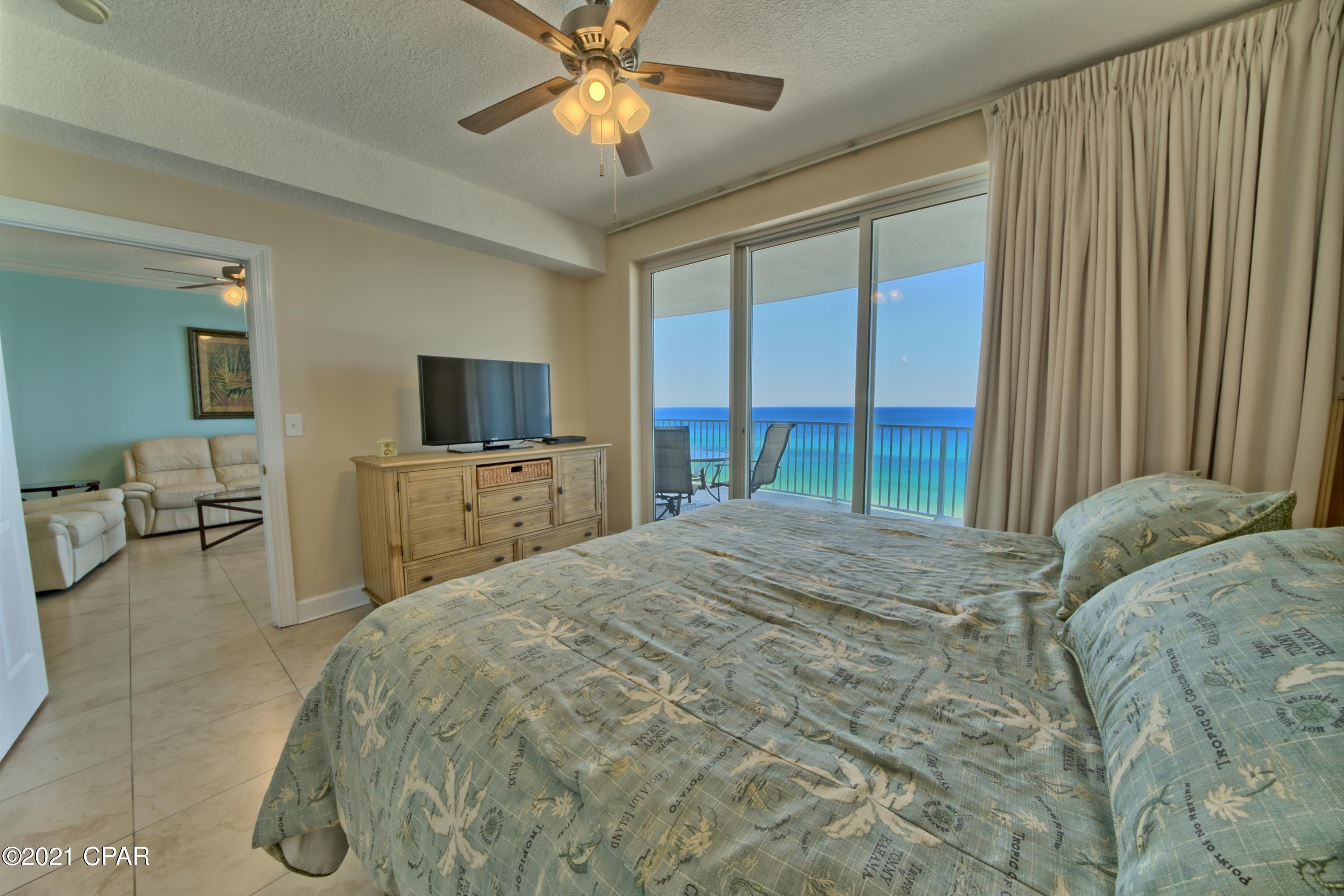 Twin Palms Resort - Residential