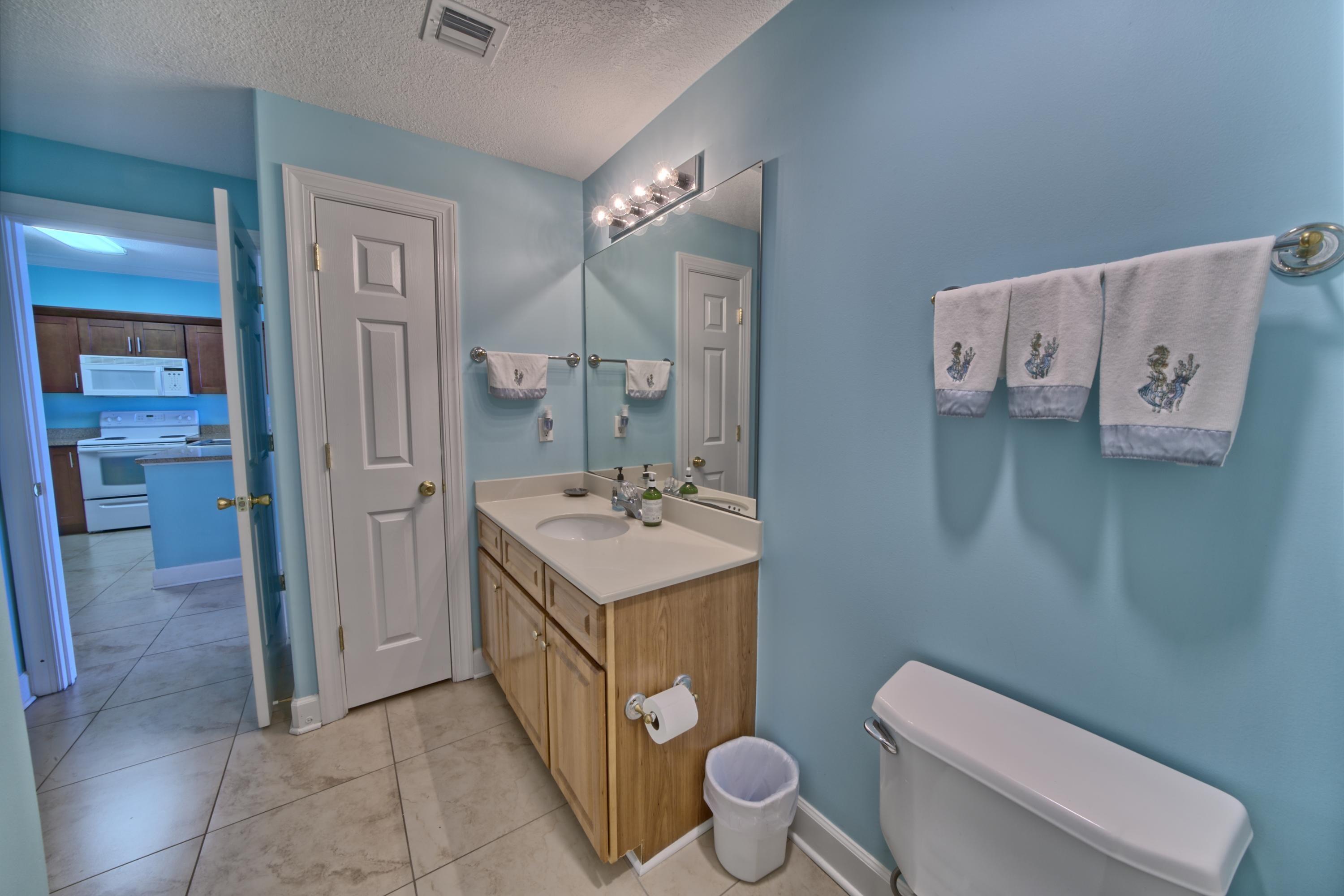 Twin Palms Resort - Residential