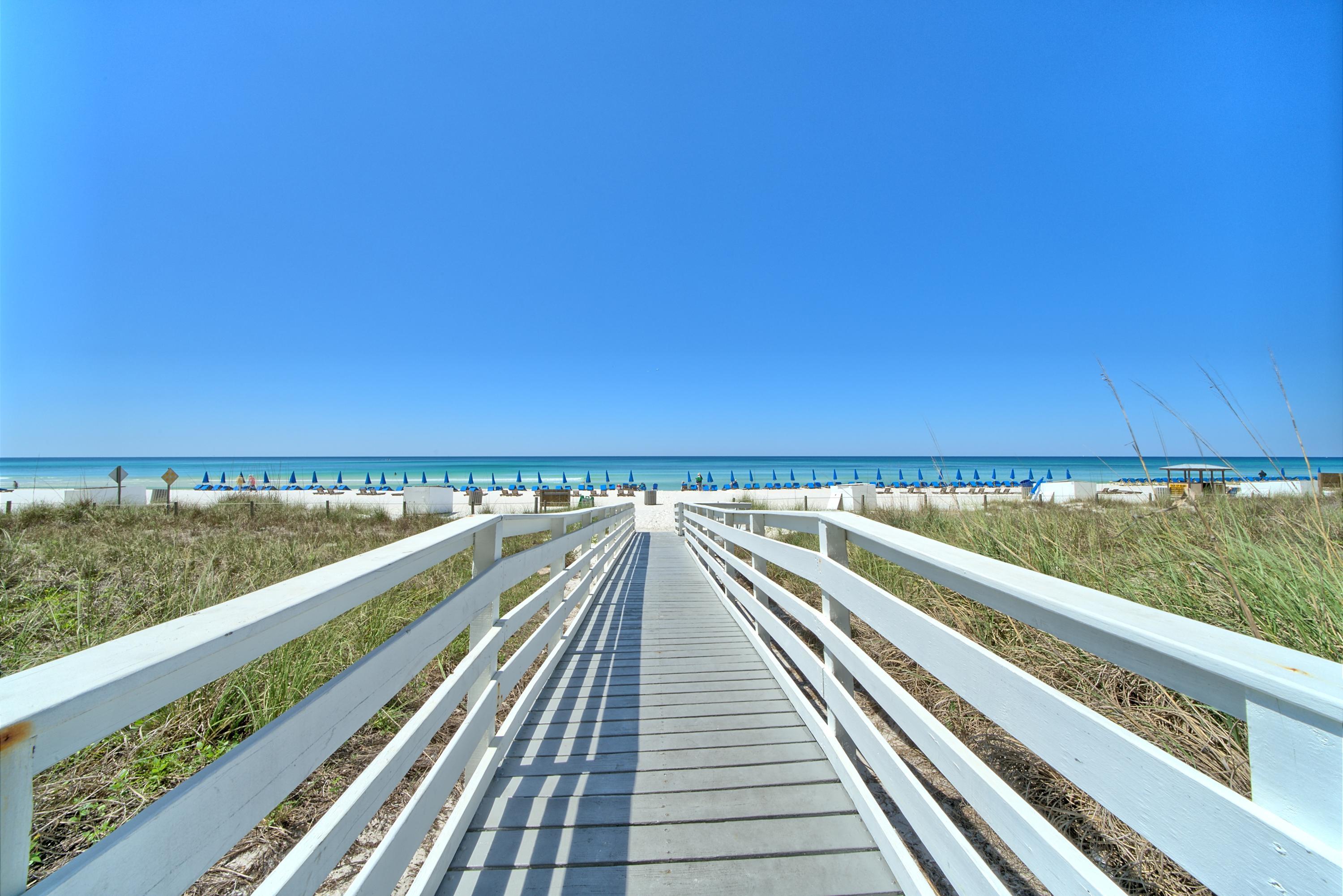 Twin Palms Resort - Residential