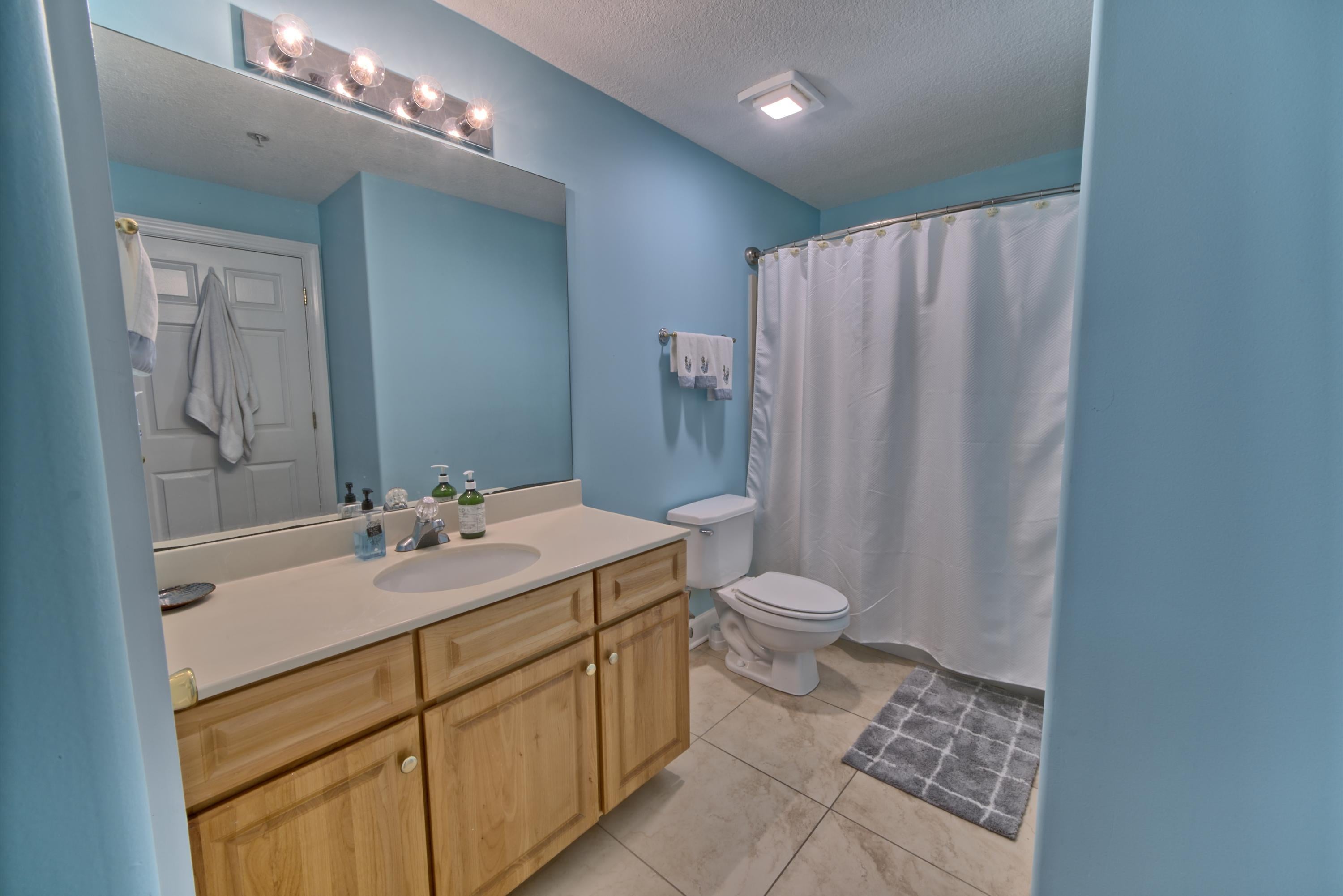 Twin Palms Resort - Residential
