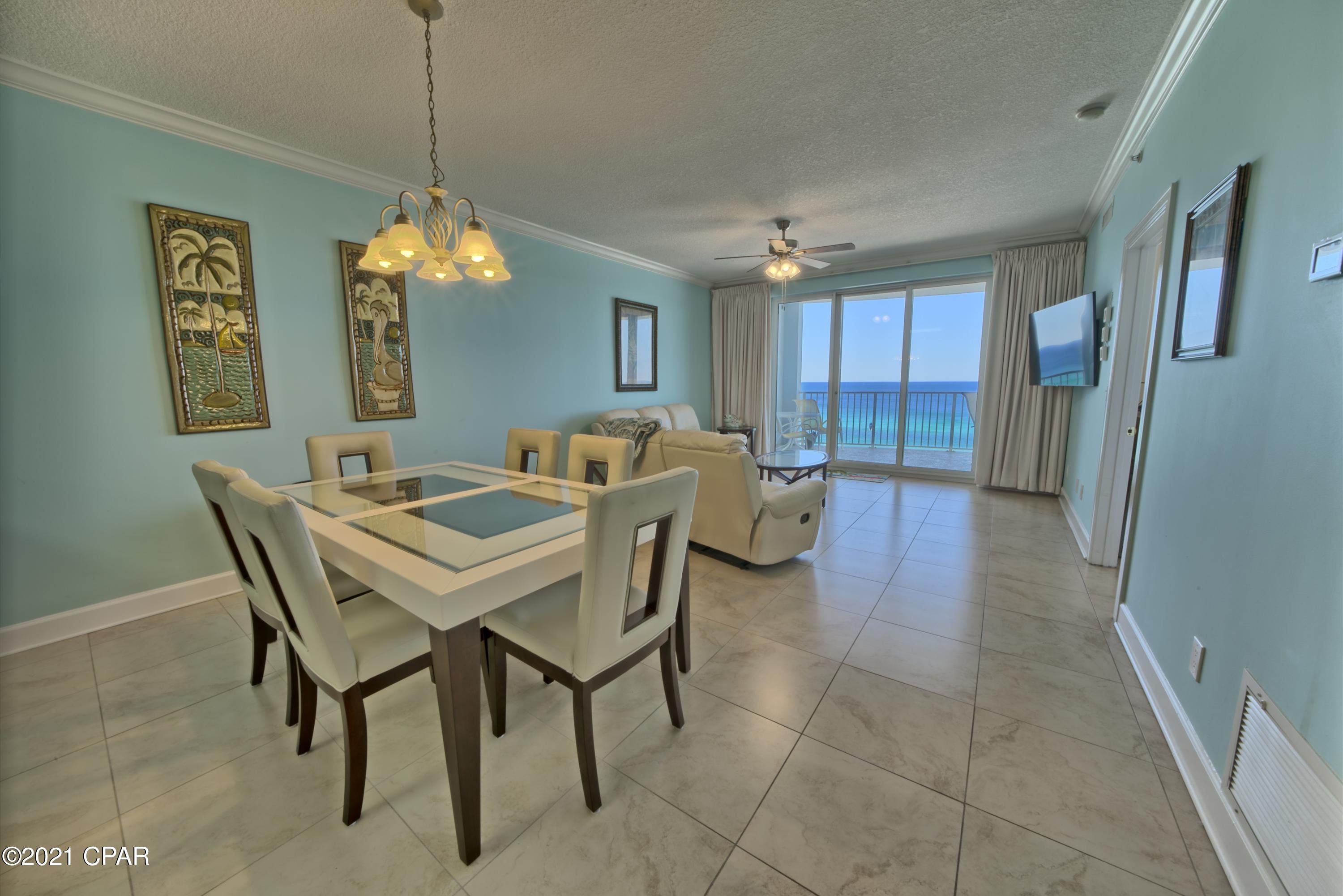 Twin Palms Resort - Residential