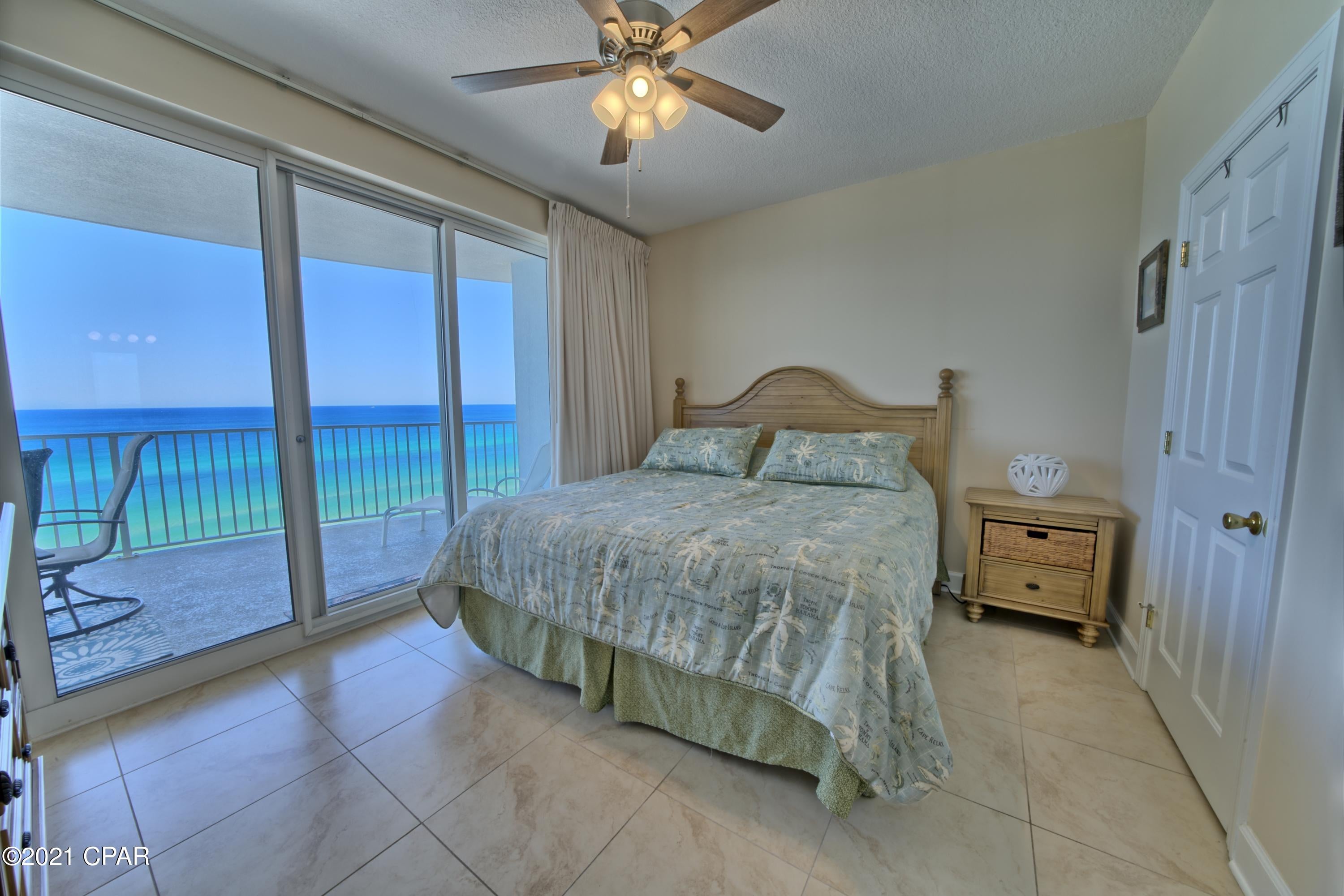 Twin Palms Resort - Residential