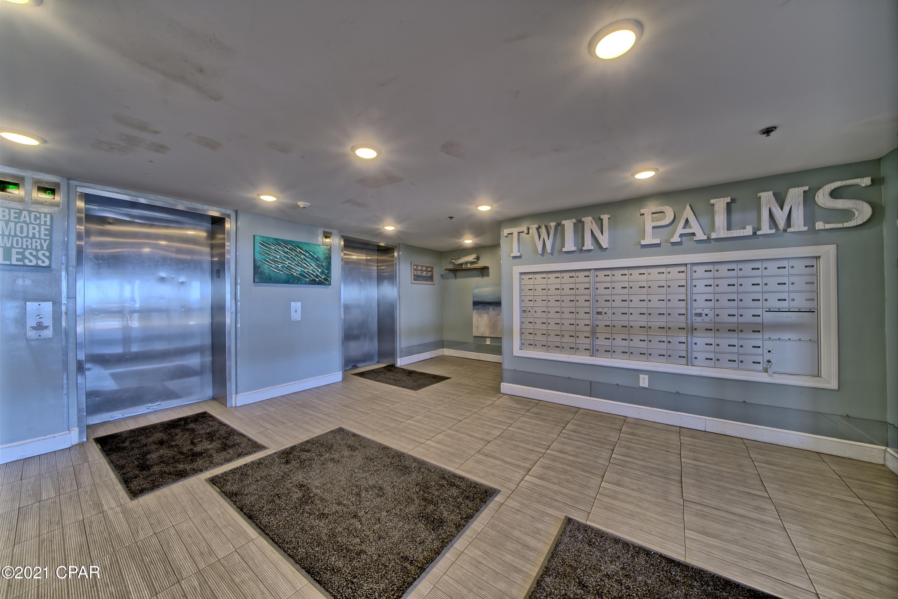Twin Palms Resort - Residential