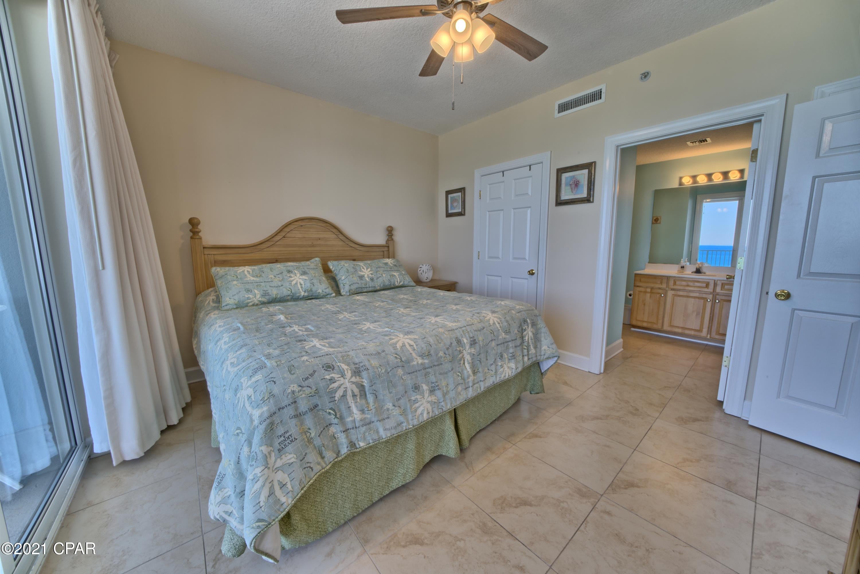 Twin Palms Resort - Residential