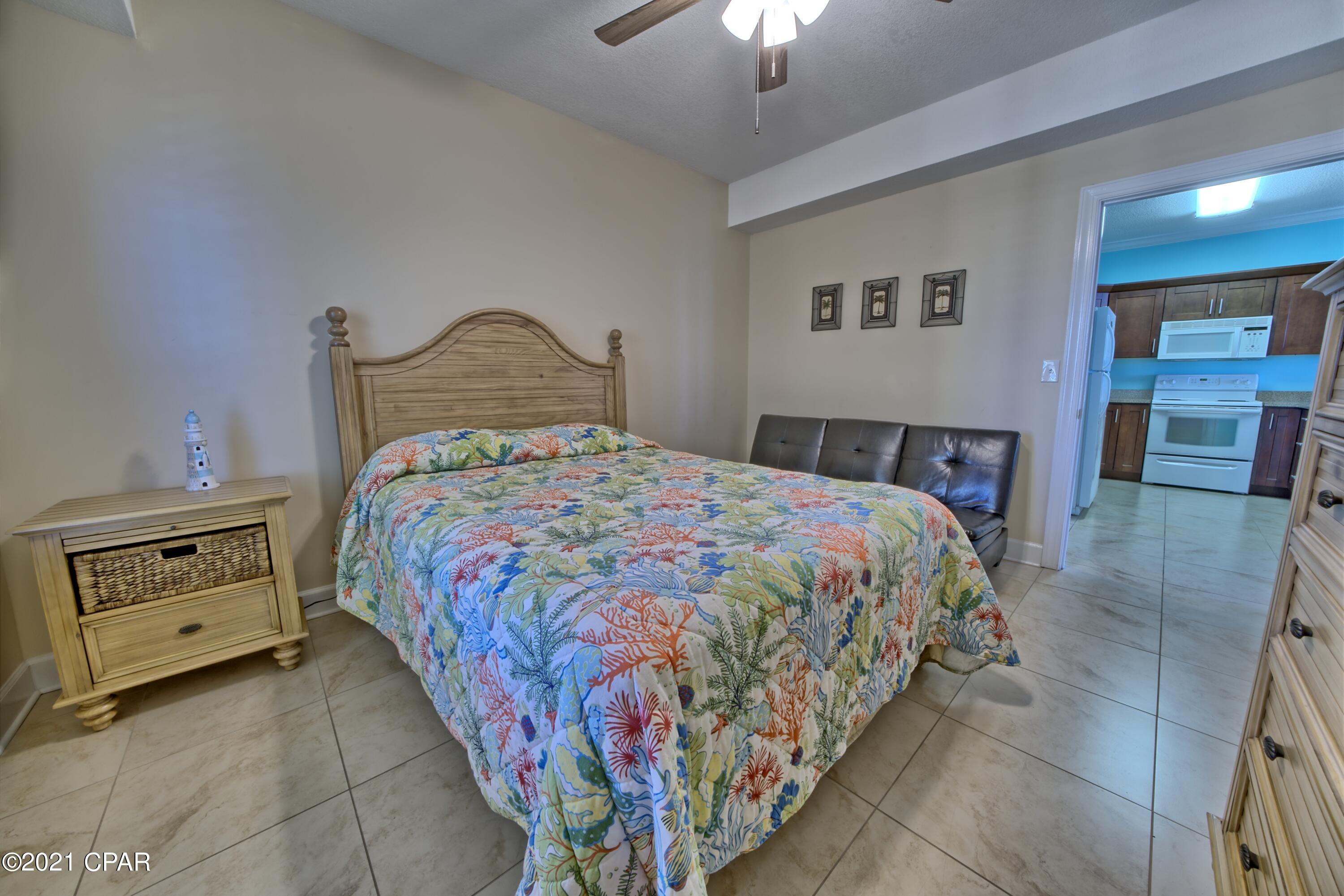 Twin Palms Resort - Residential