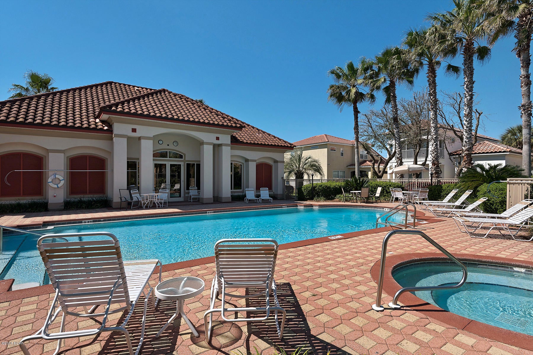 La Valencia Beach Resort - Residential