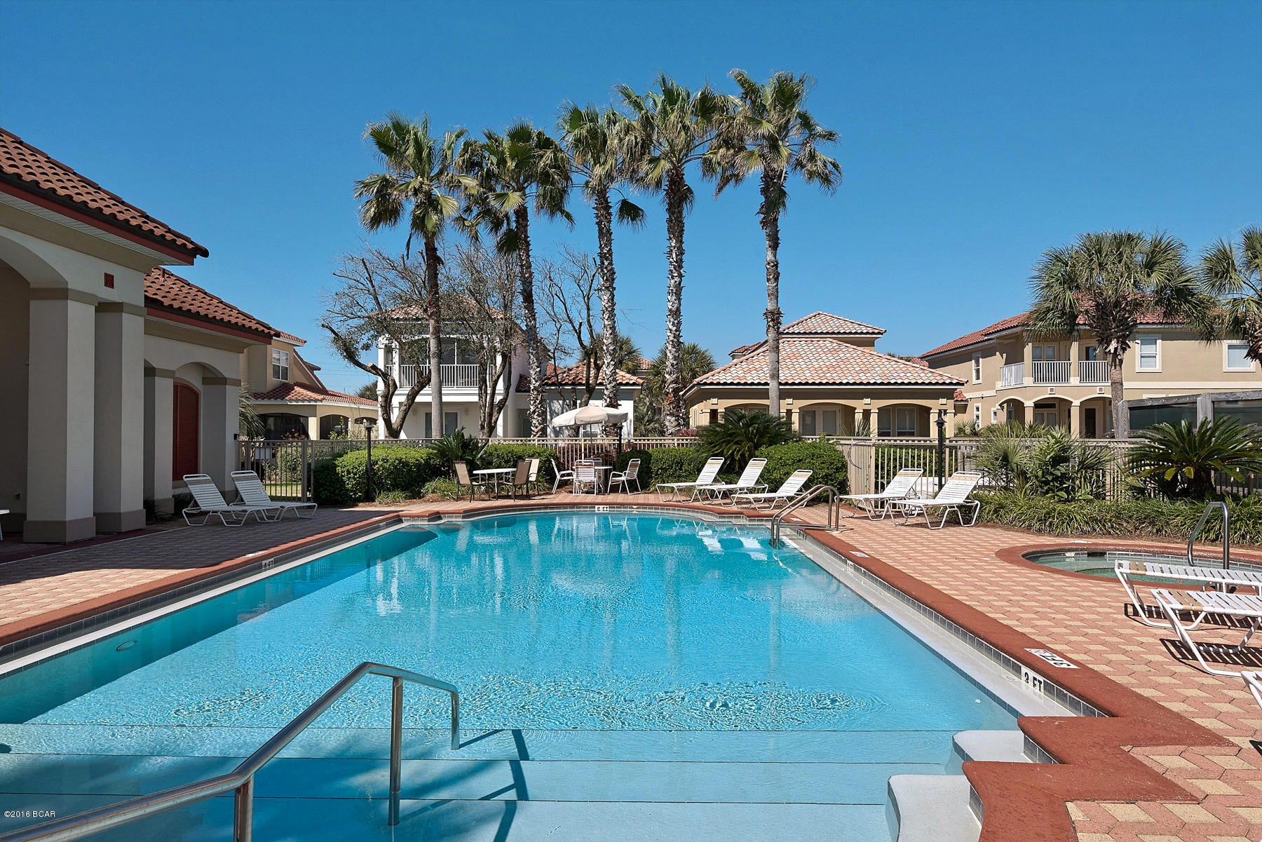 La Valencia Beach Resort - Residential