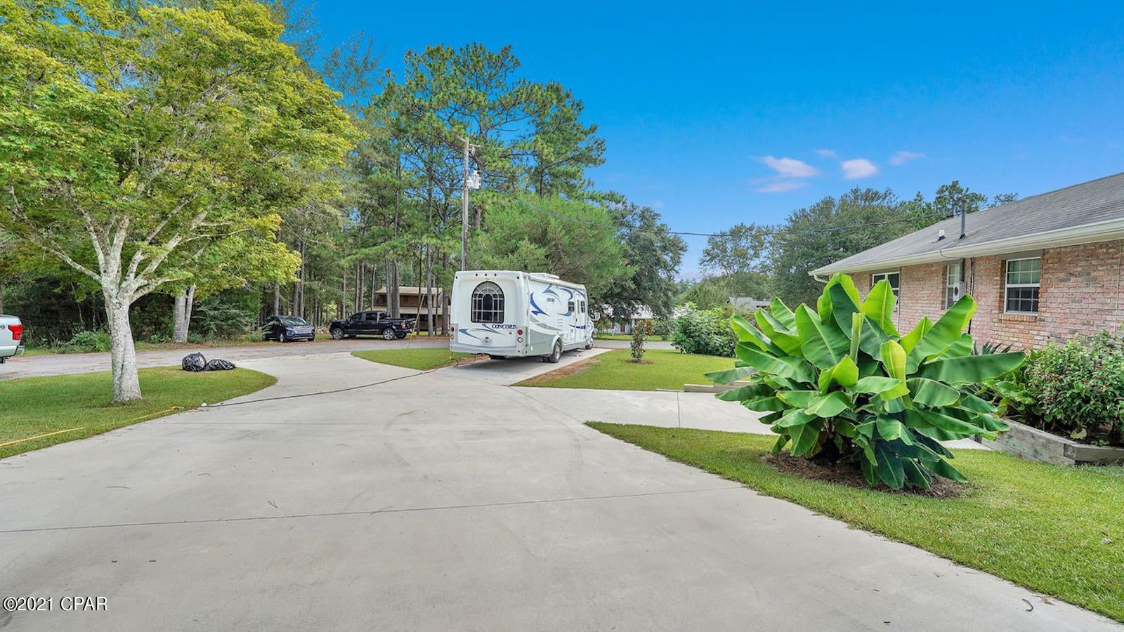 Dogwood Lakes - Residential