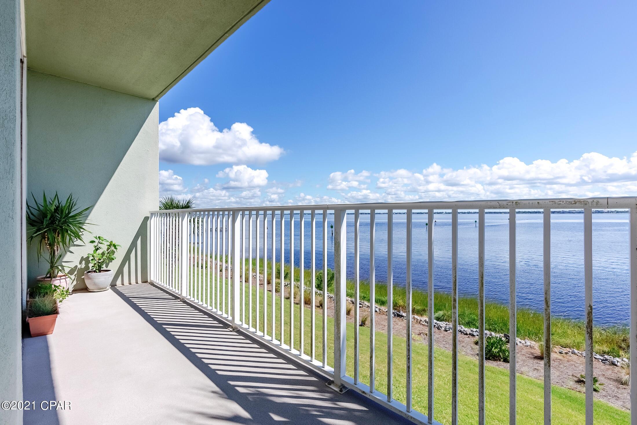Hibiscus By The Bay - Residential