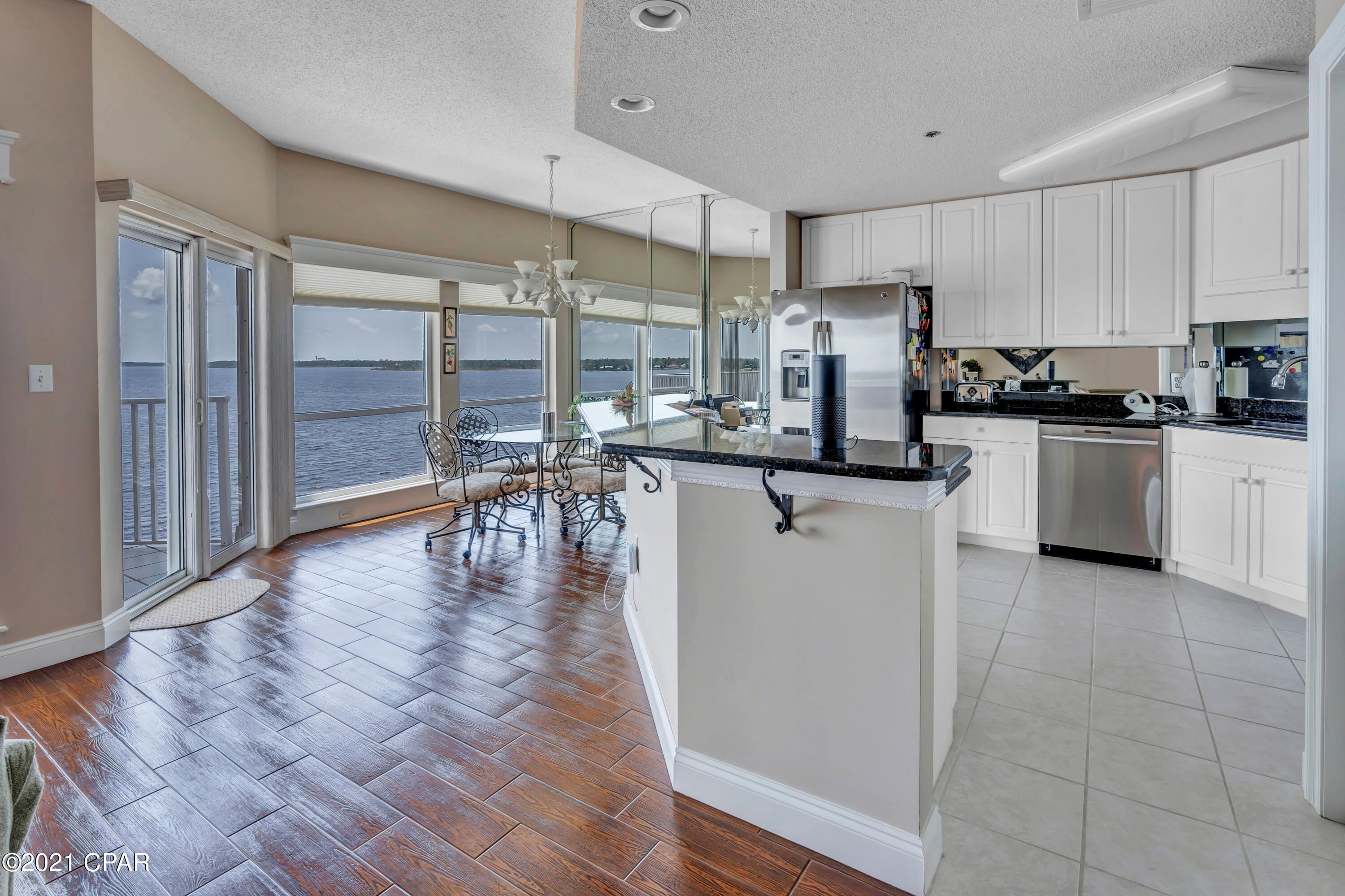 Marina Bay Condo - Residential
