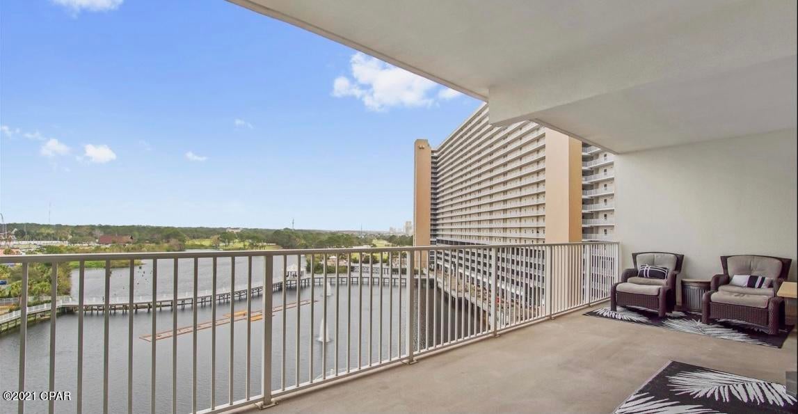 Laketown Wharf - Residential