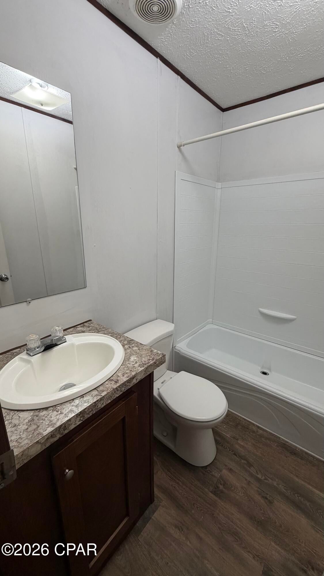 [No Recorded Subdiv] - Residential Lease