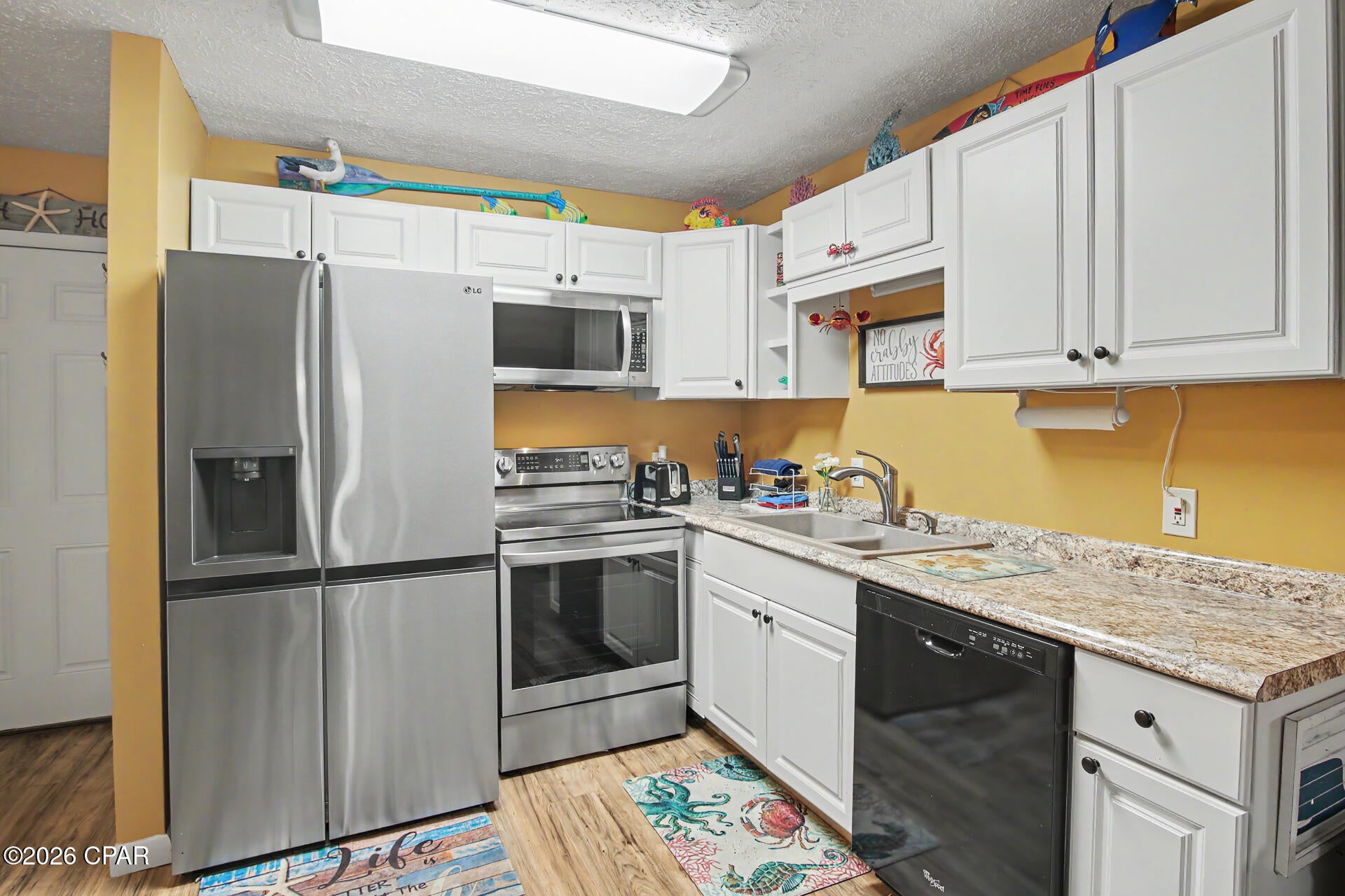 Shade Tree Condo. - Residential