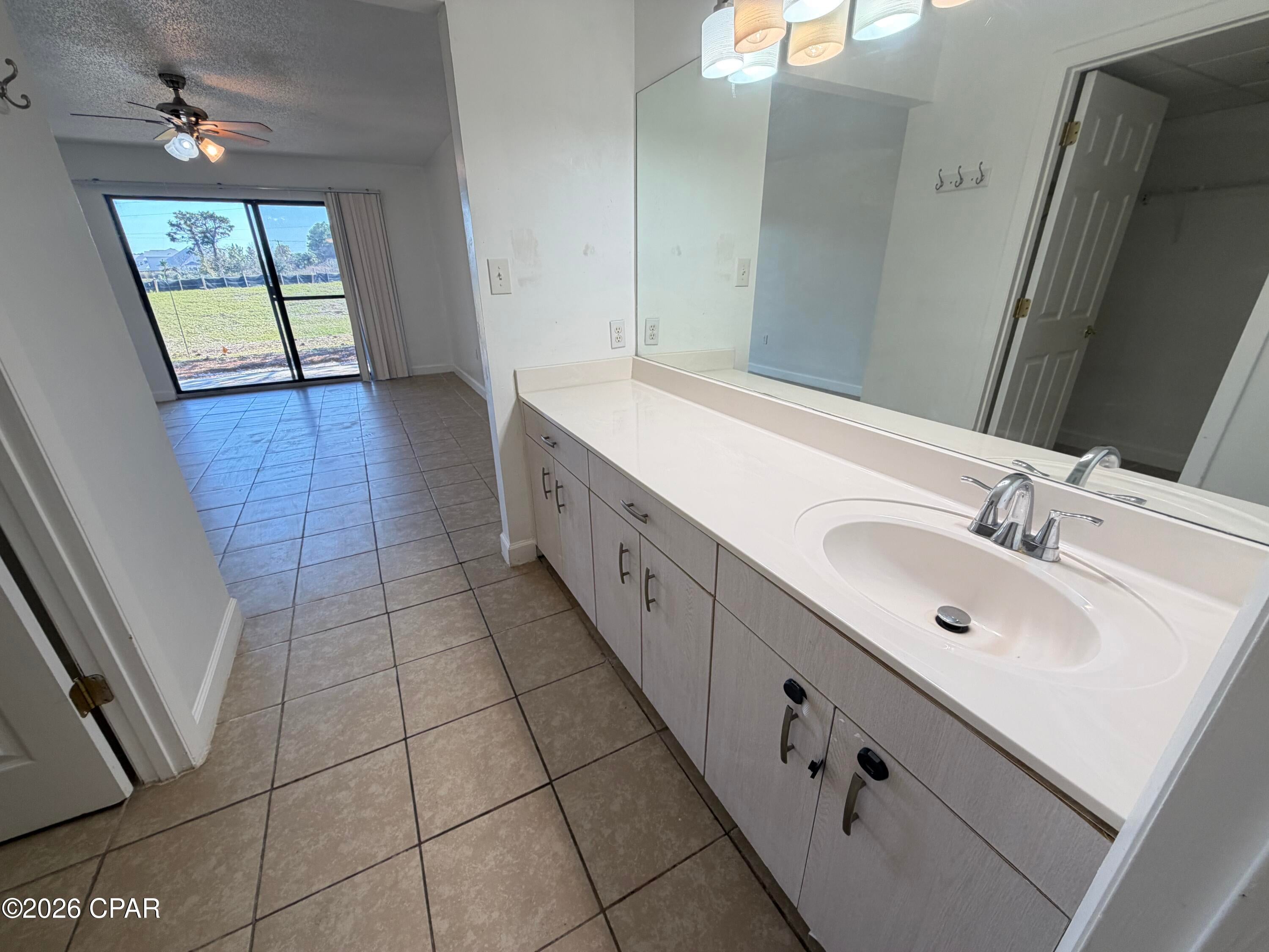 Hombre Golf Village - Residential