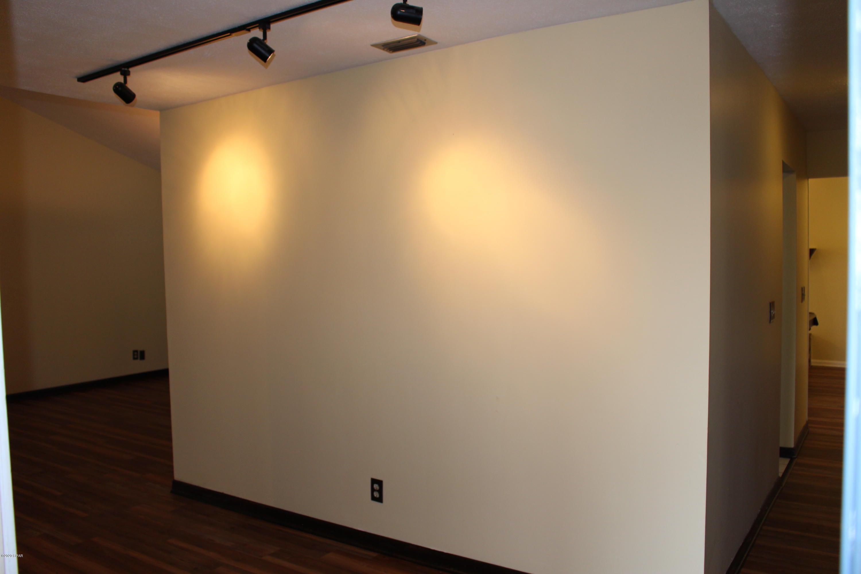 Forest Hills Unit 1 - Residential Lease