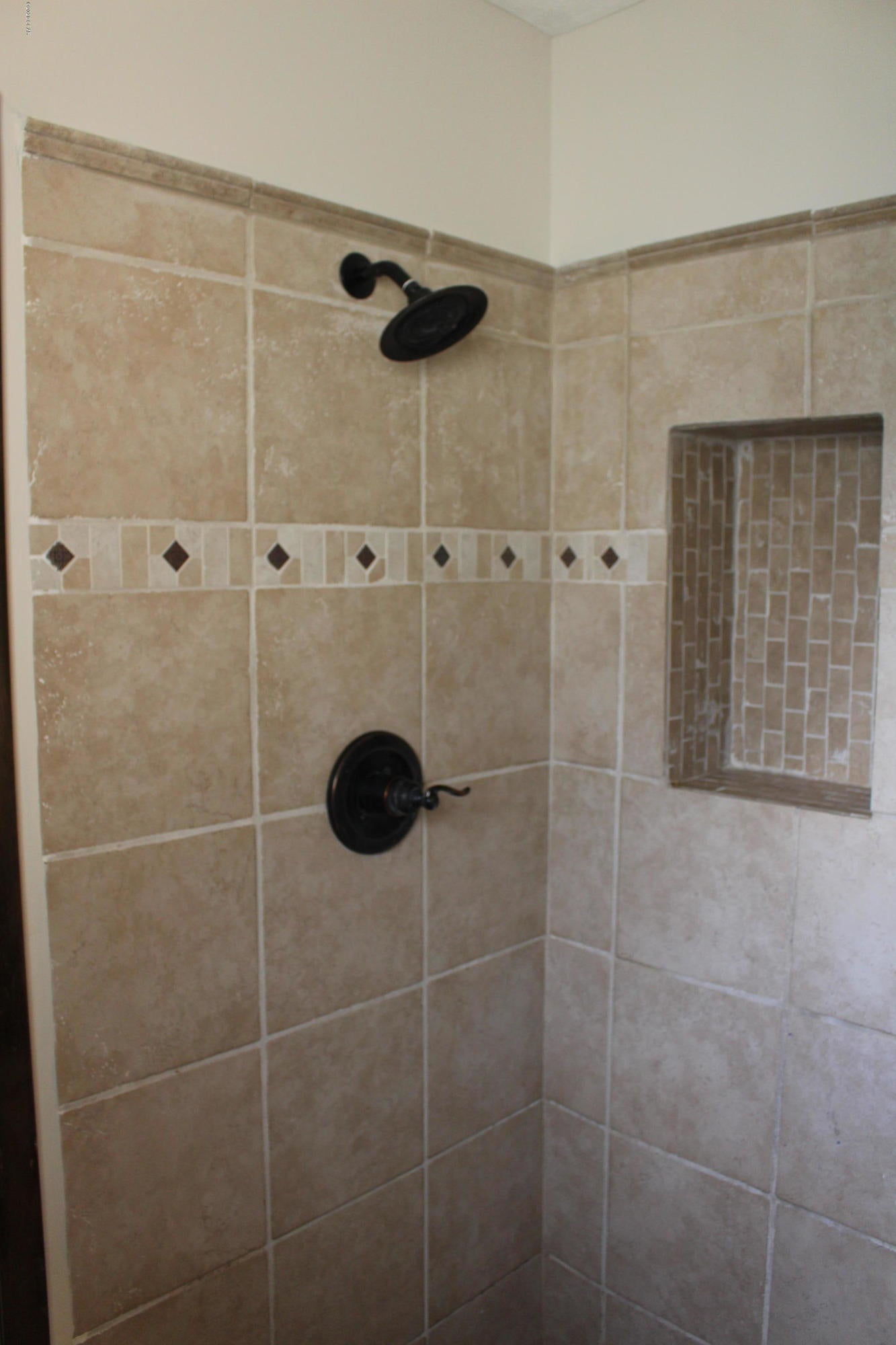 Forest Hills Unit 1 - Residential Lease