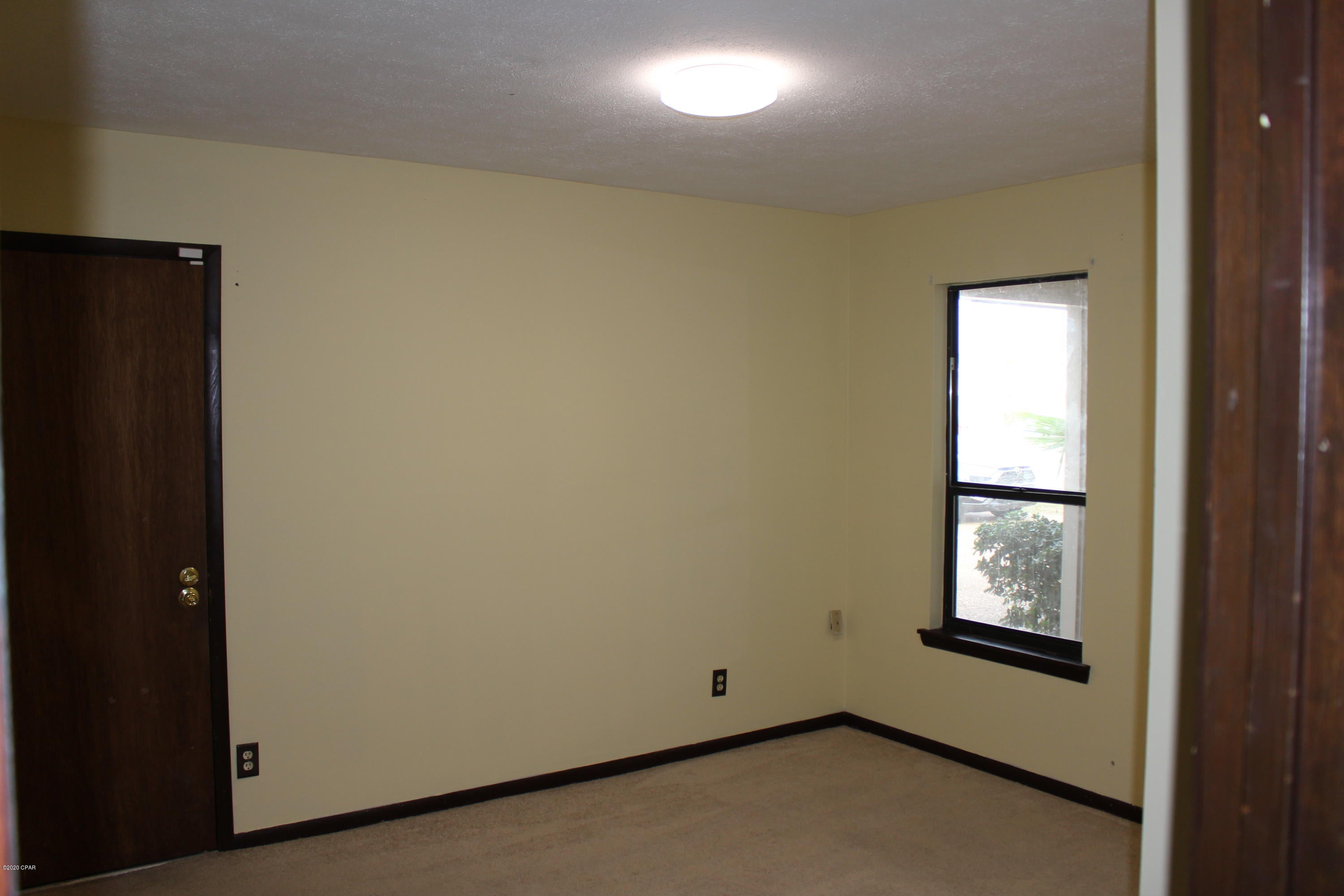 Forest Hills Unit 1 - Residential Lease