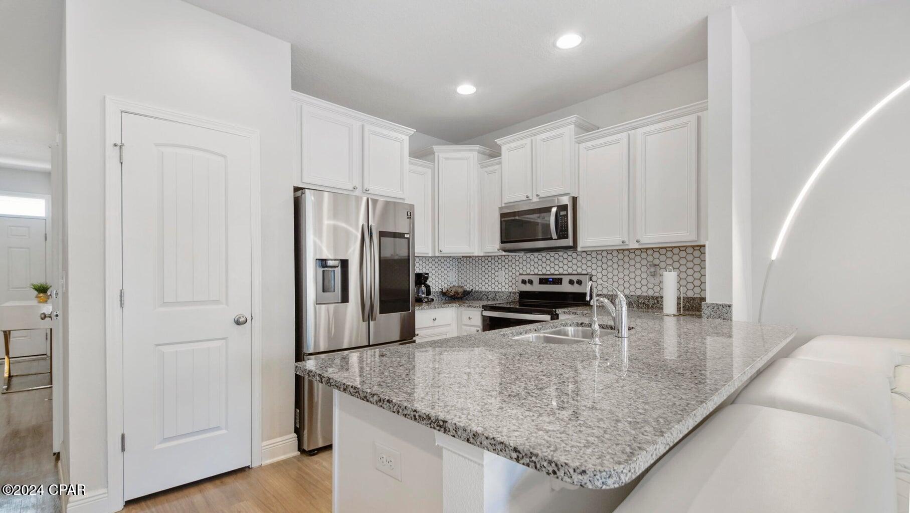 Hathaway Townhomes - Residential Lease