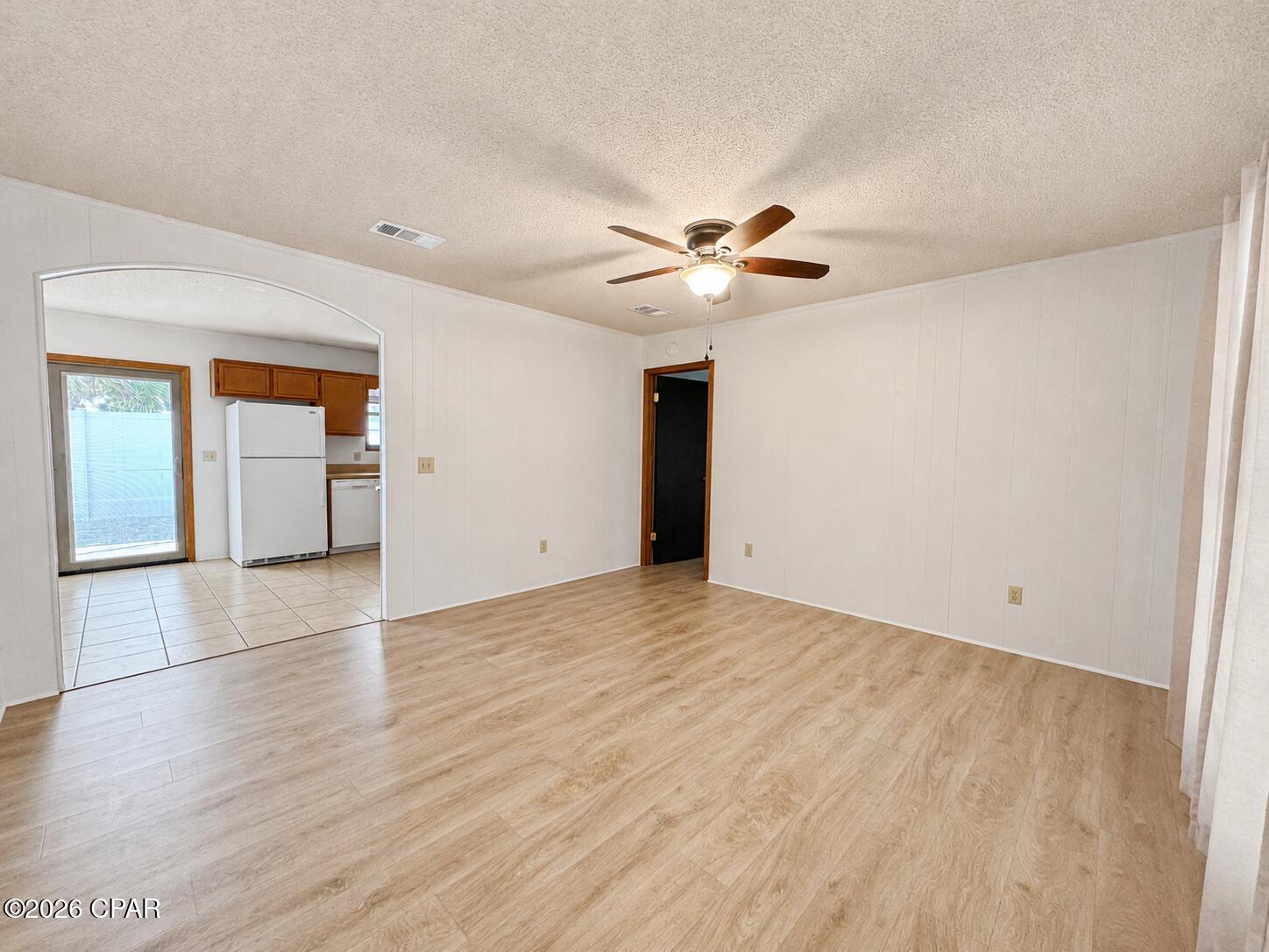 Laguna Beach 2nd Add - Residential Lease