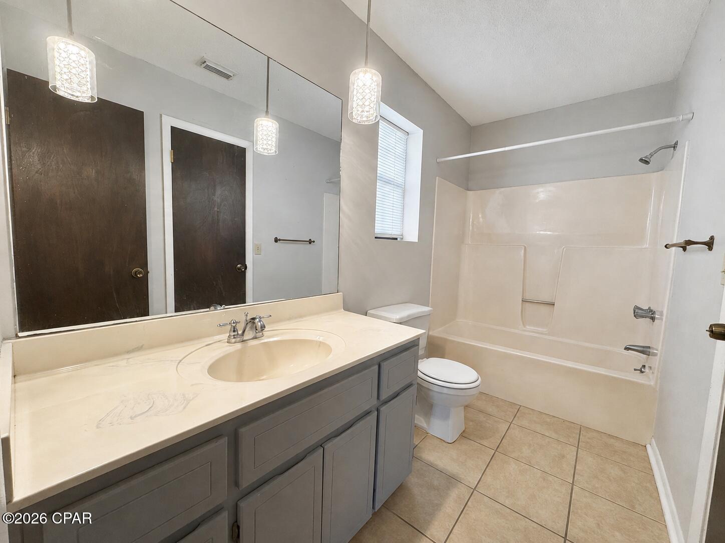 Laguna Beach 2nd Add - Residential Lease