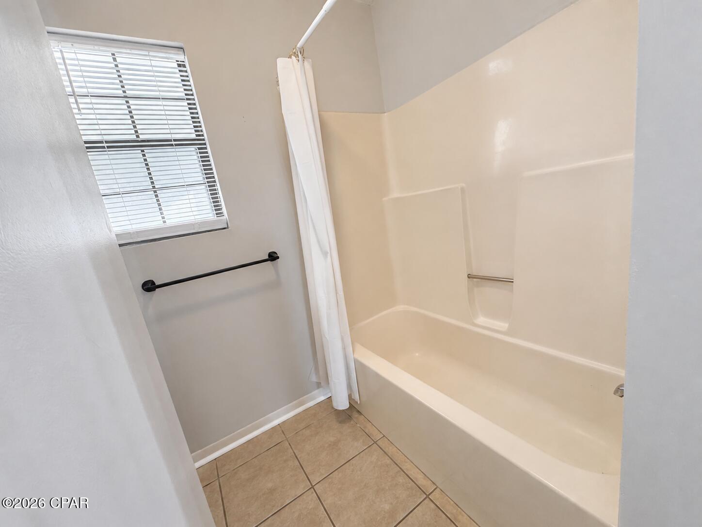 Laguna Beach 2nd Add - Residential Lease