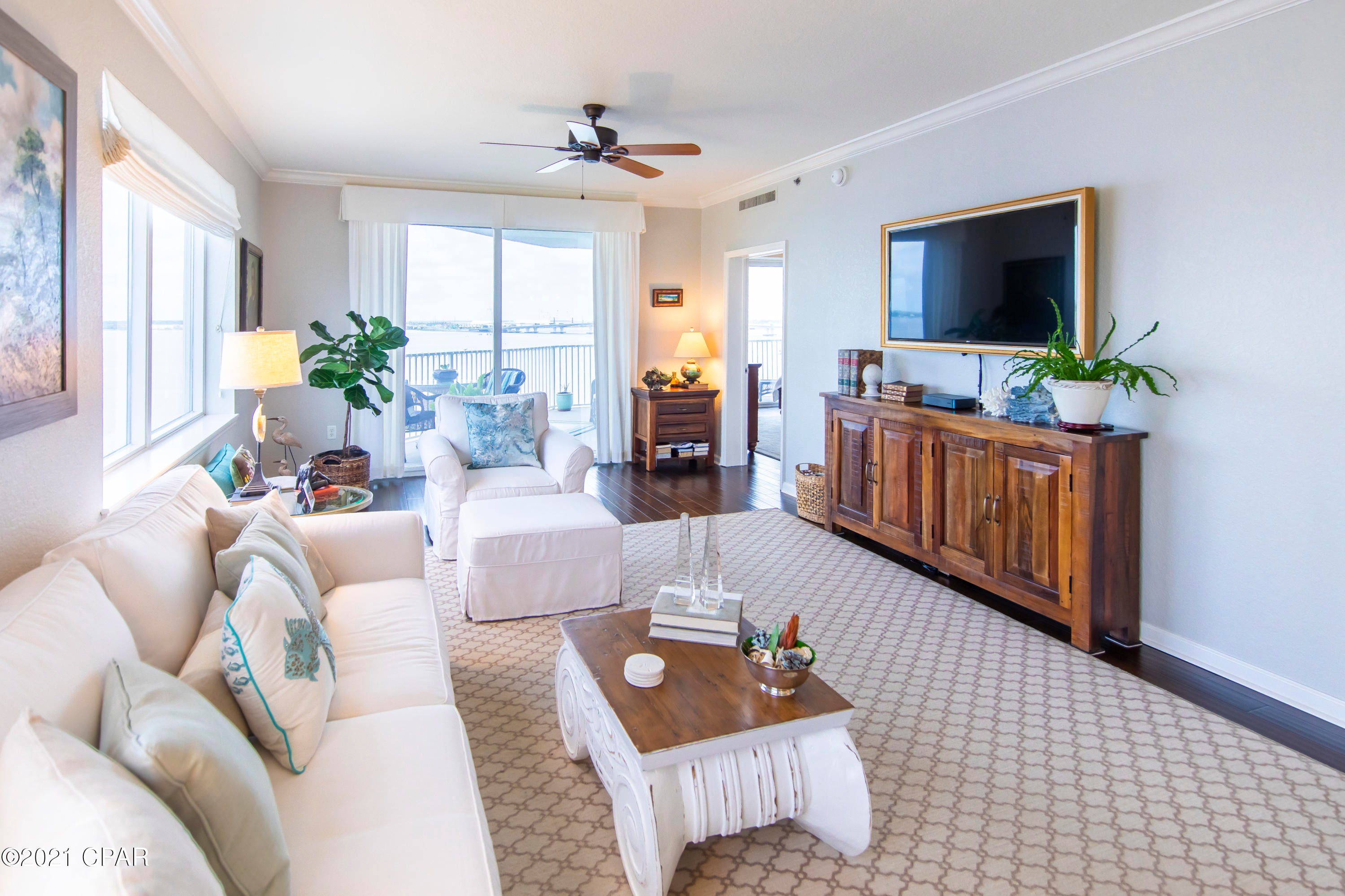 Hibiscus By The Bay - Residential