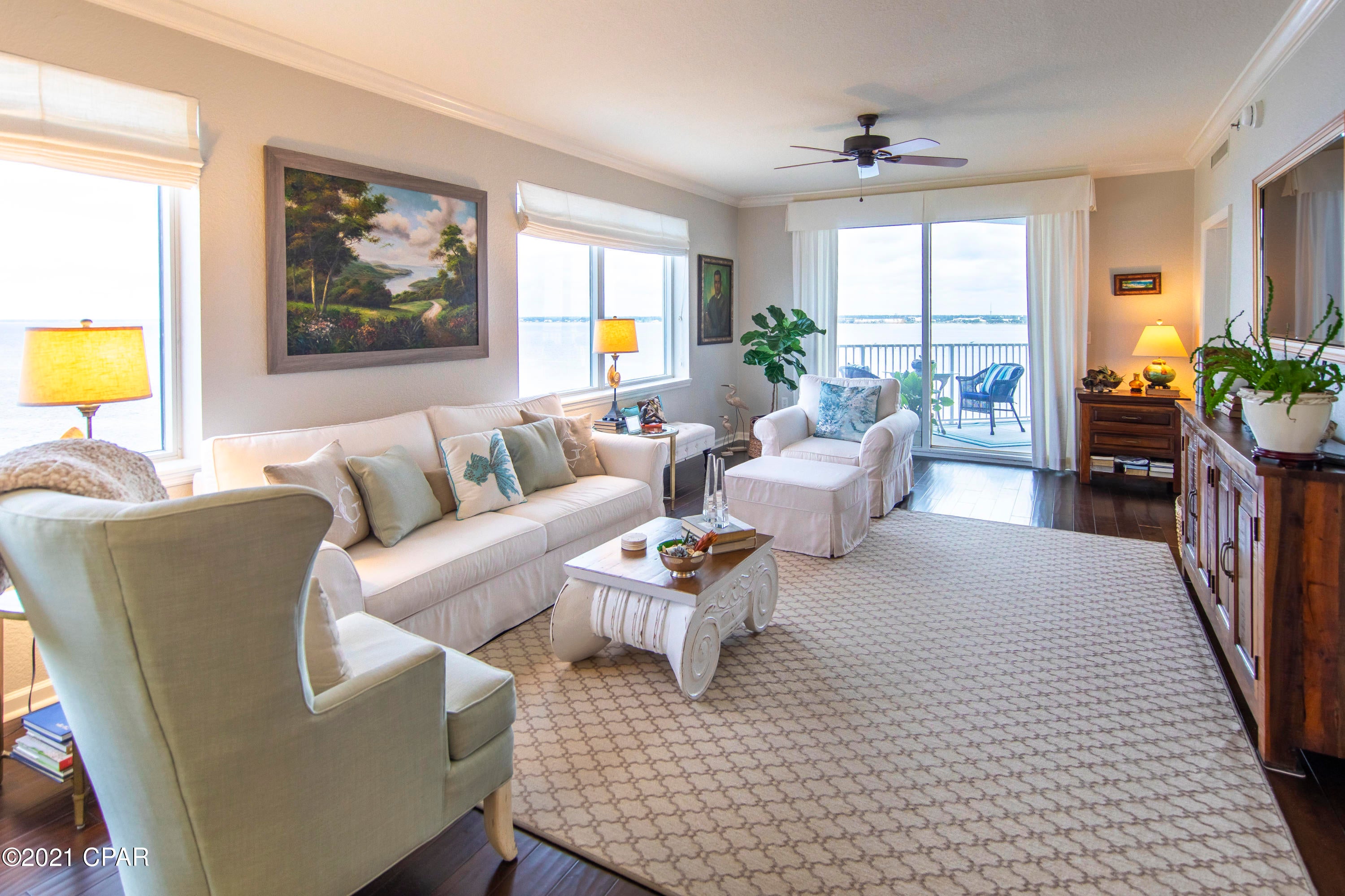 Hibiscus By The Bay - Residential