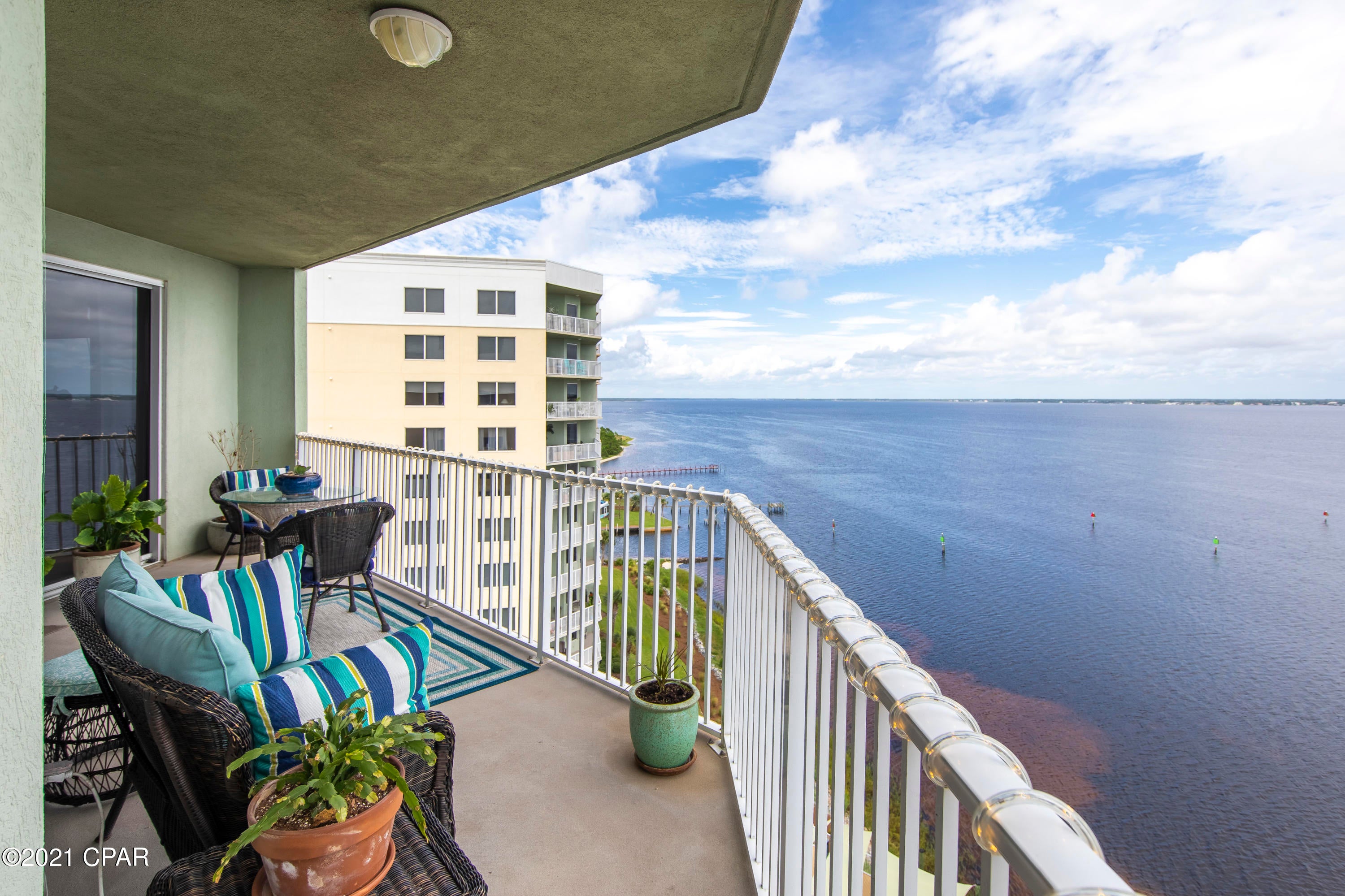 Hibiscus By The Bay - Residential