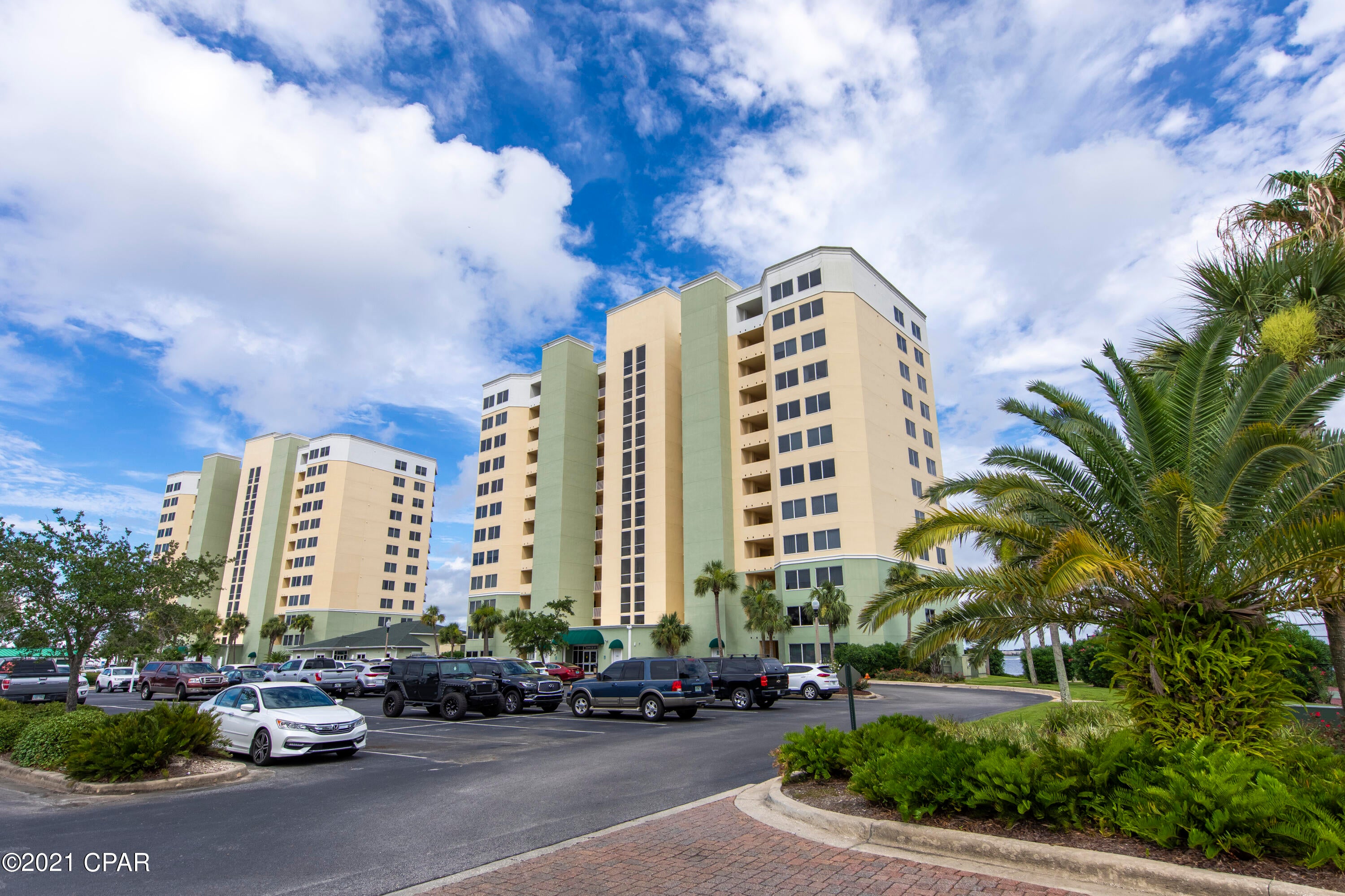 Hibiscus By The Bay - Residential