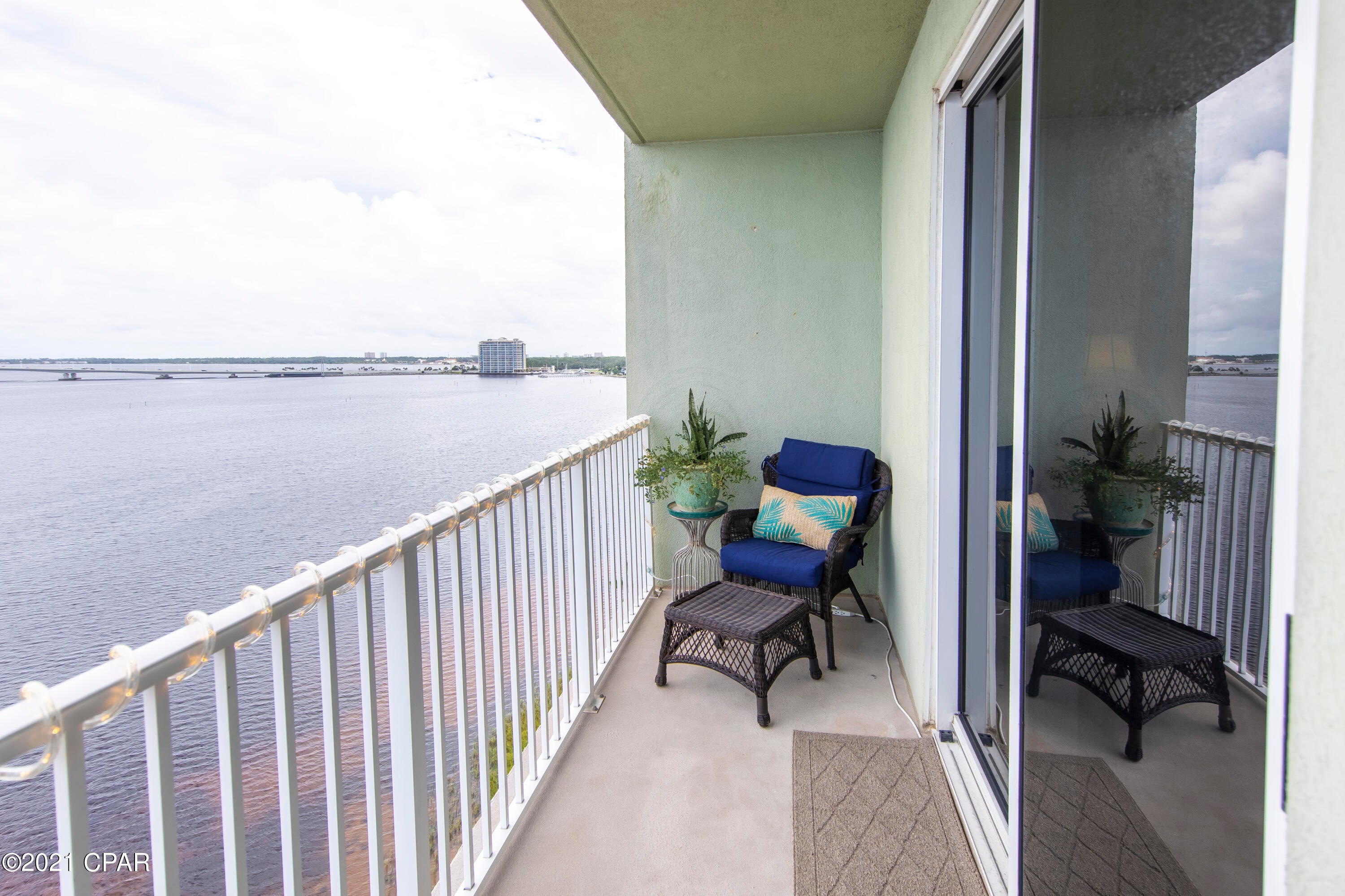 Hibiscus By The Bay - Residential