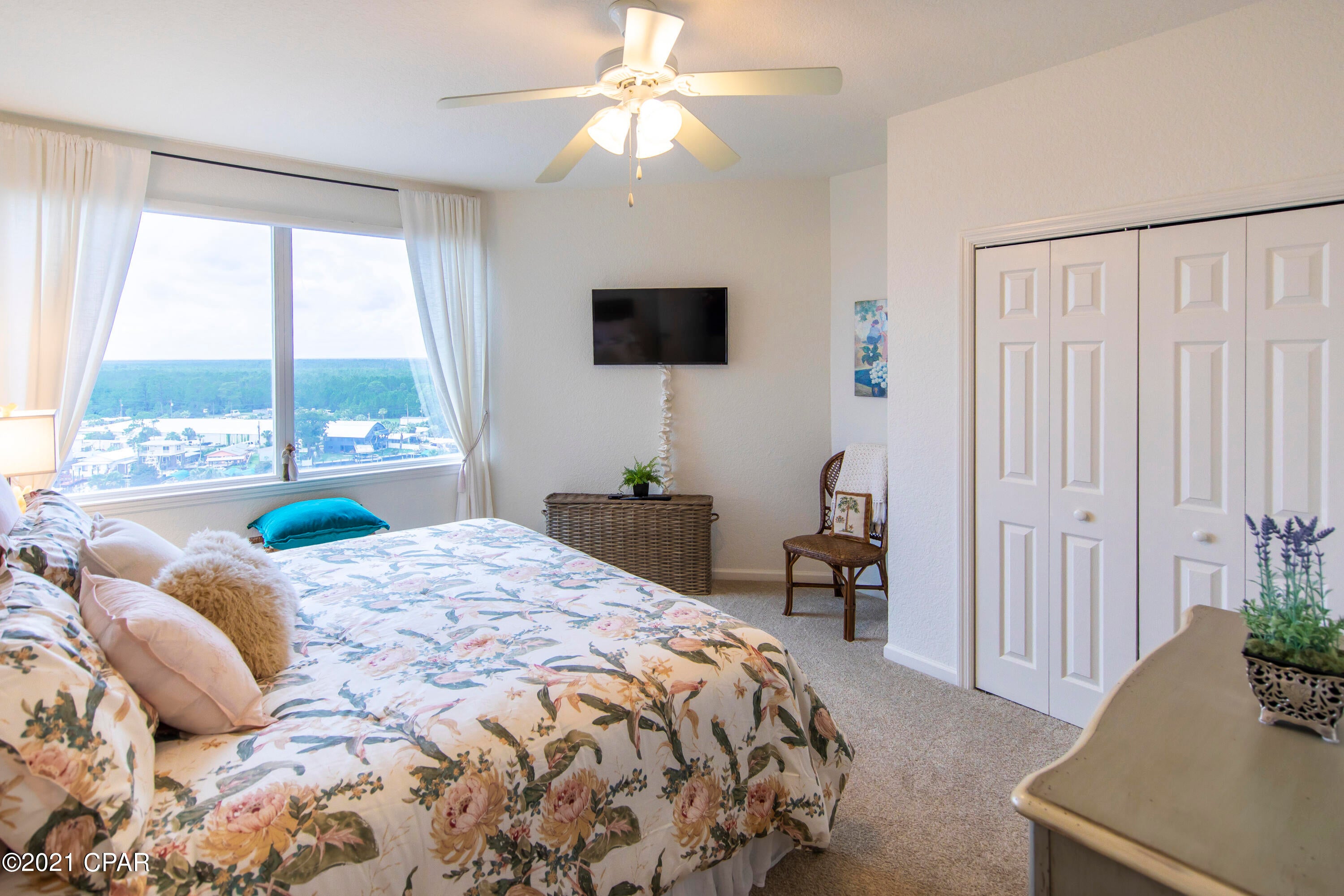 Hibiscus By The Bay - Residential