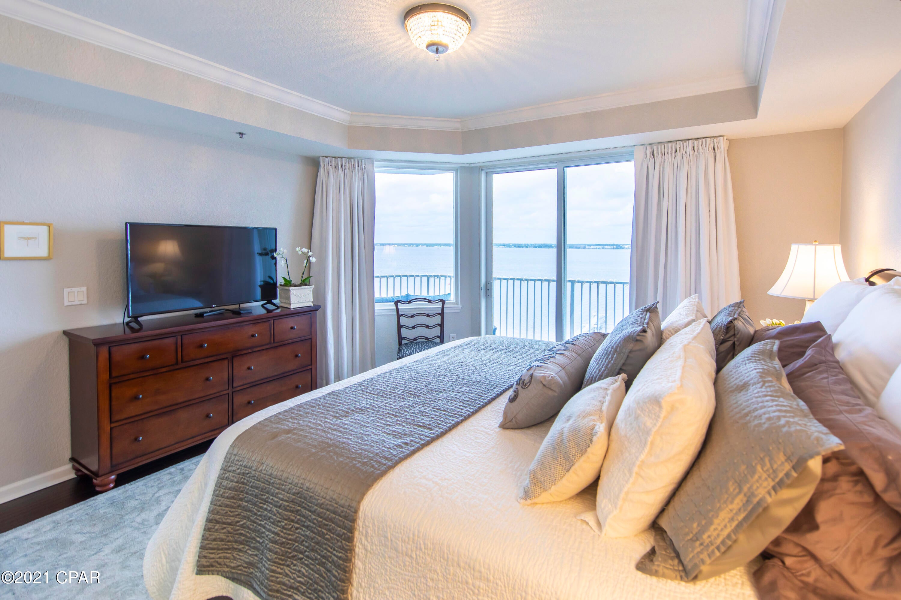 Hibiscus By The Bay - Residential