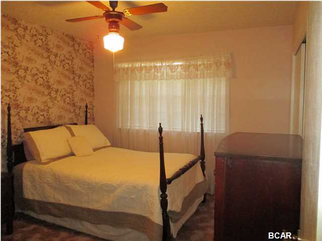Lannie Rowe Lake Estates U-12 - Residential