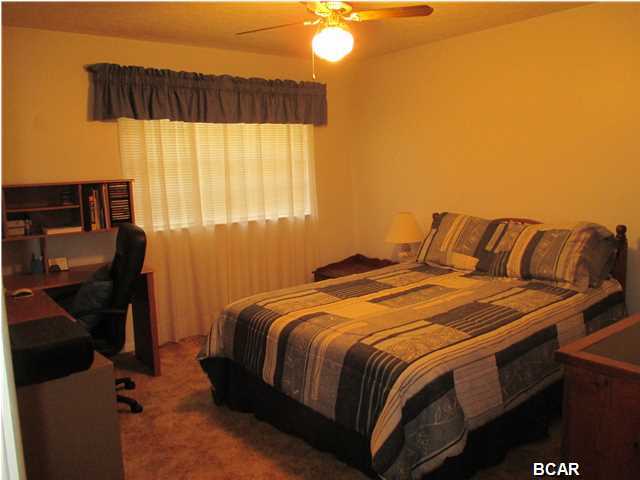 Lannie Rowe Lake Estates U-12 - Residential
