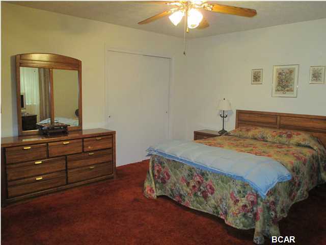Lannie Rowe Lake Estates U-12 - Residential