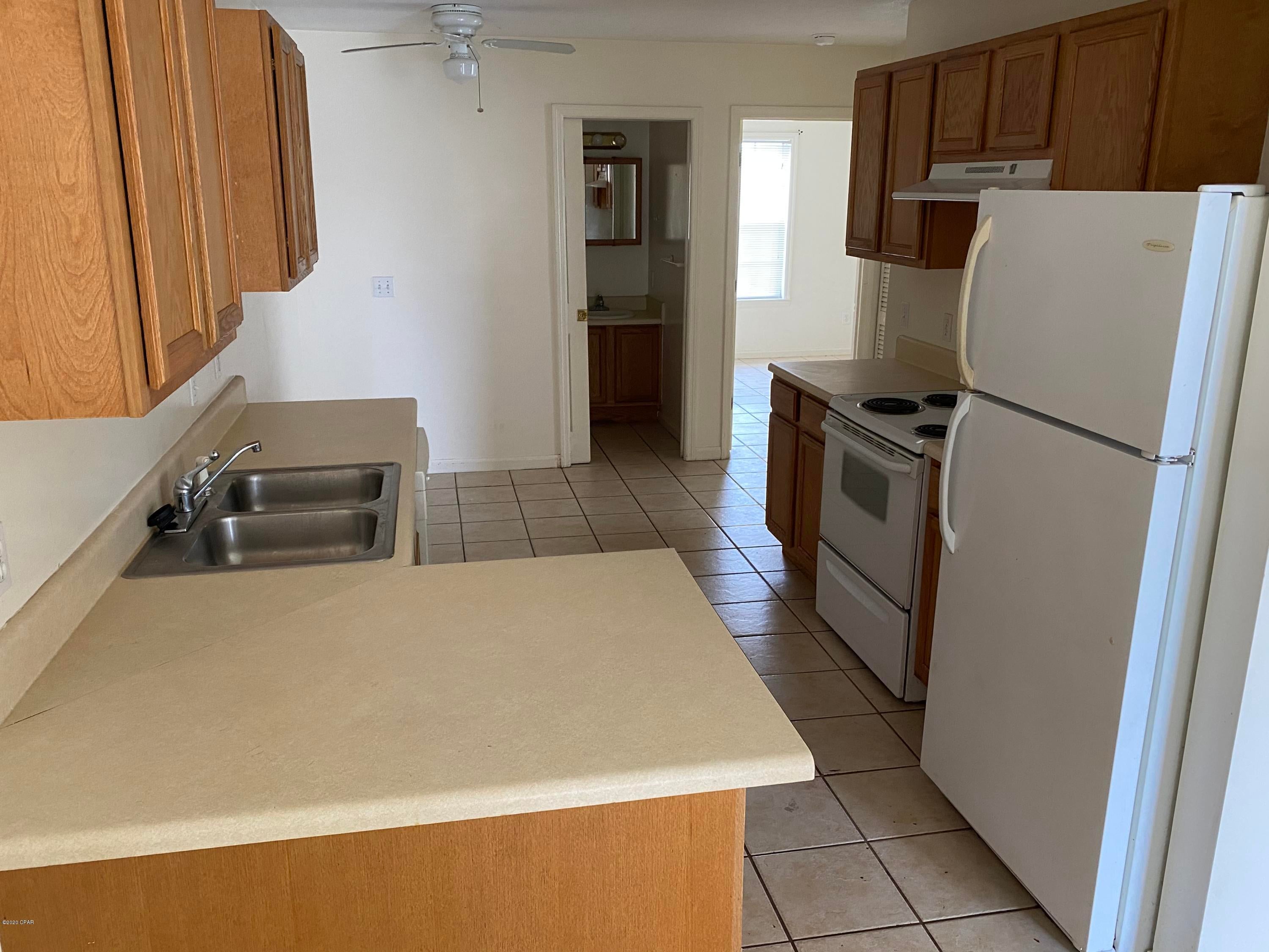 [No Recorded Subdiv] - Residential Lease